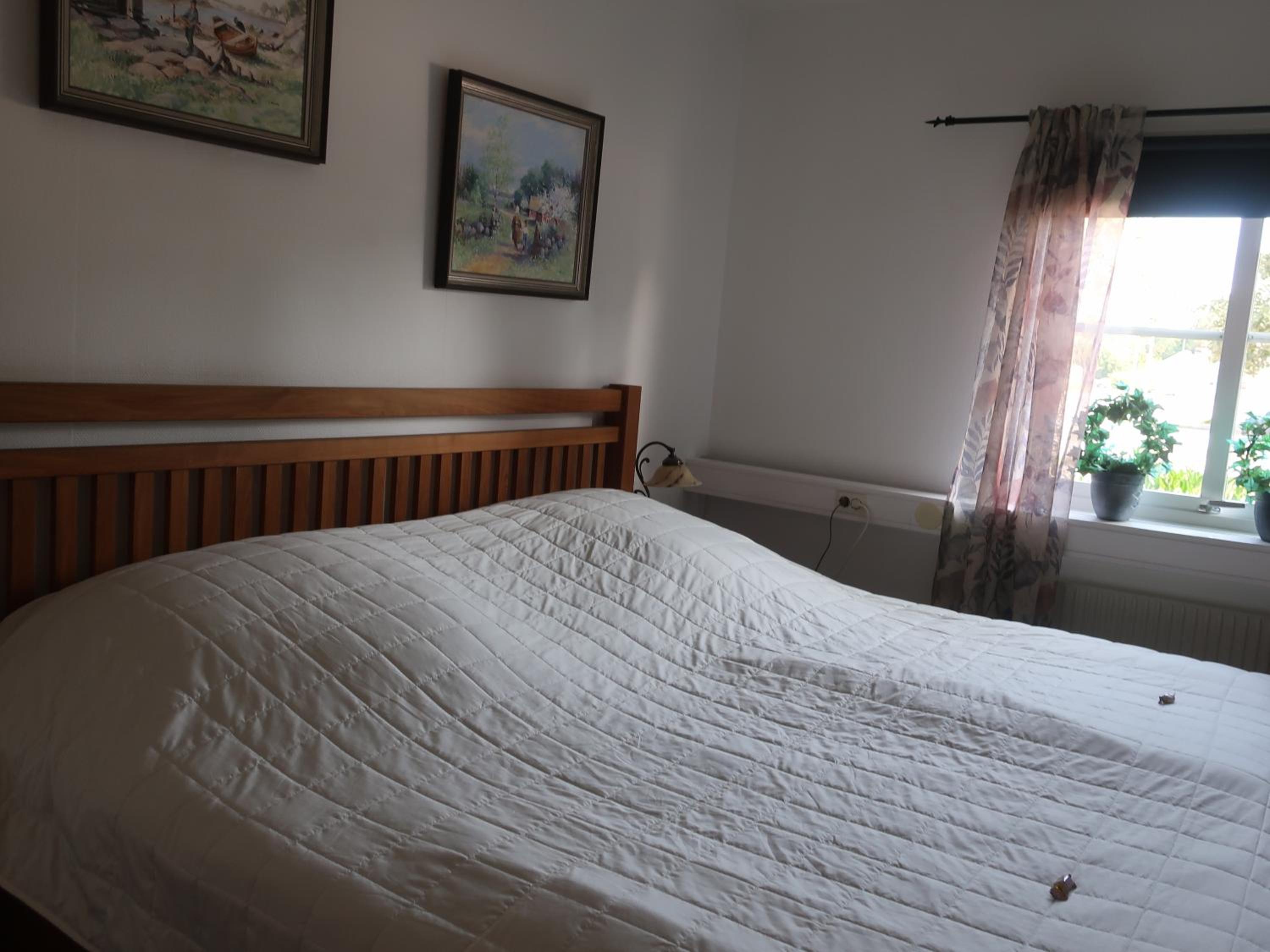 Standard Double Room with Shared Bathroom photo 3