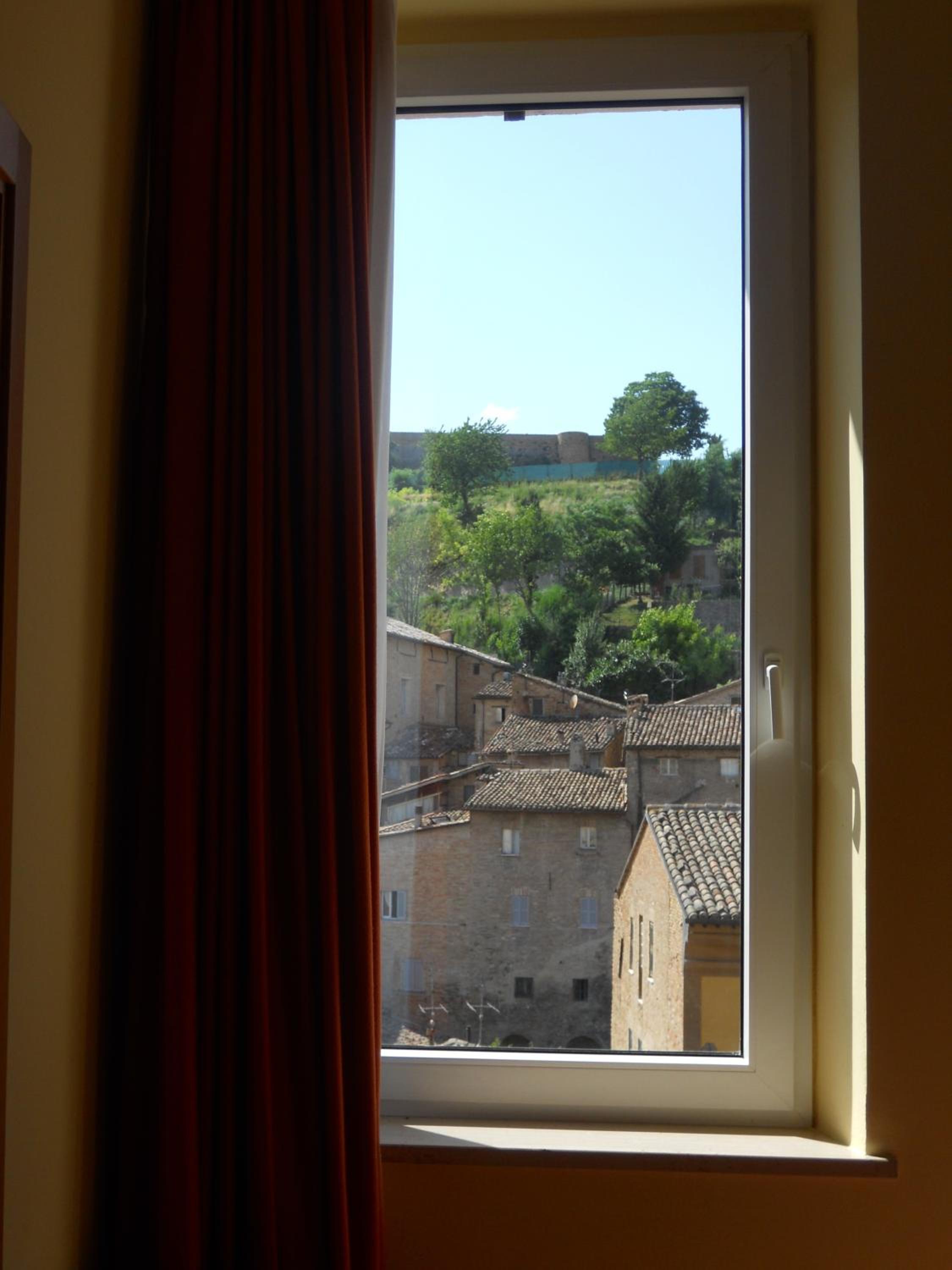 Double Room with View - Photo 3