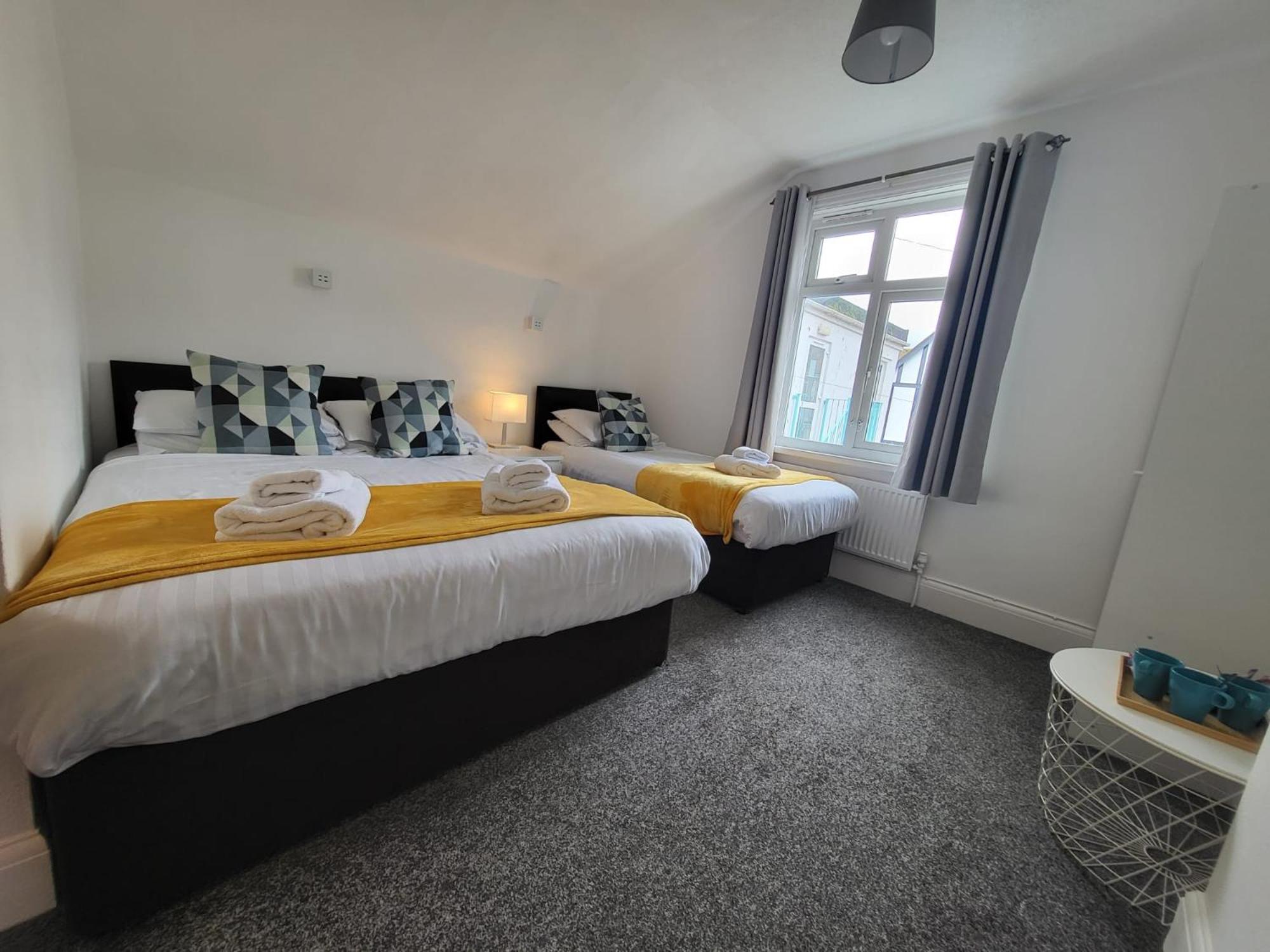 Standard Triple Room - Photo 4