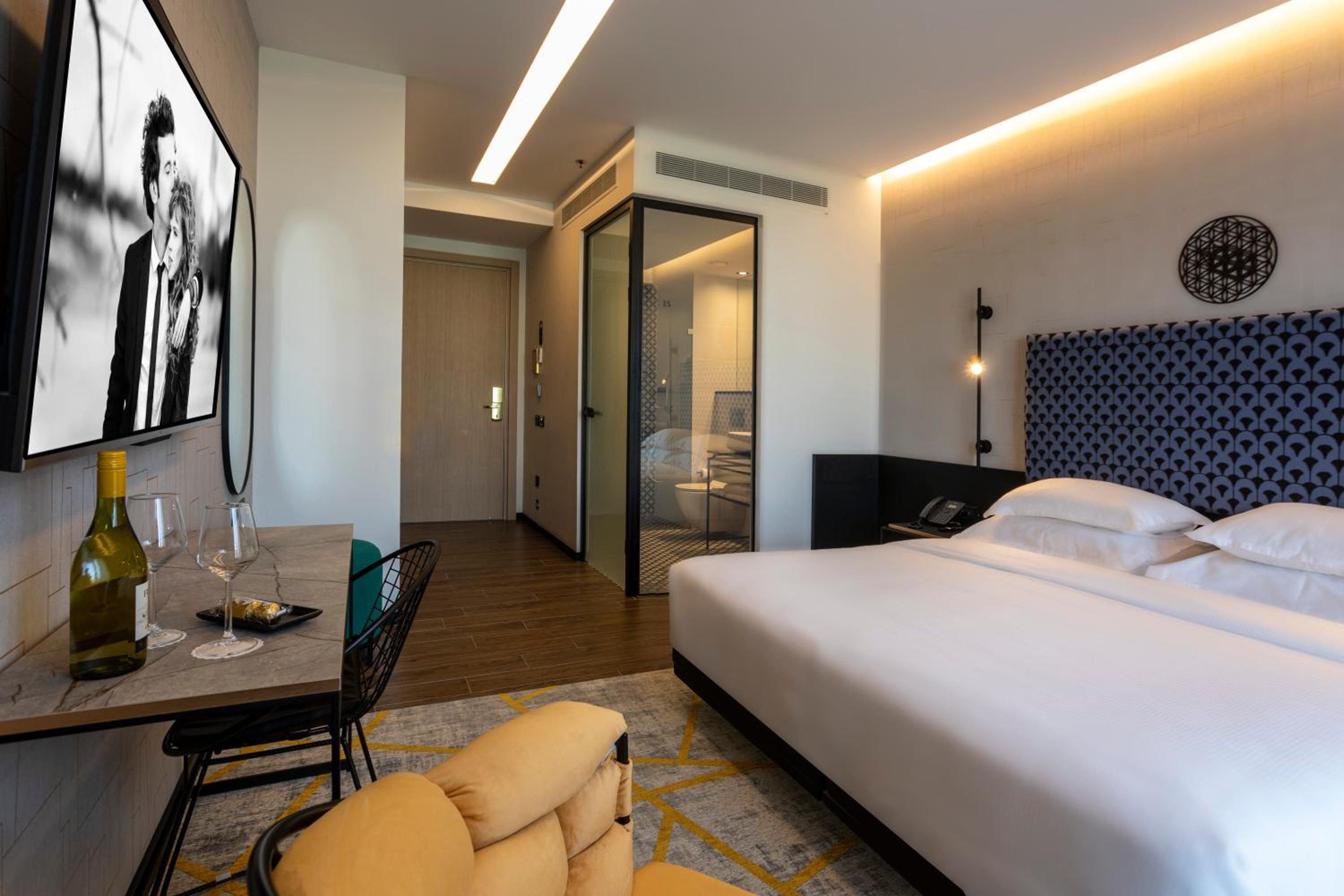 Superior Room - Photo 5