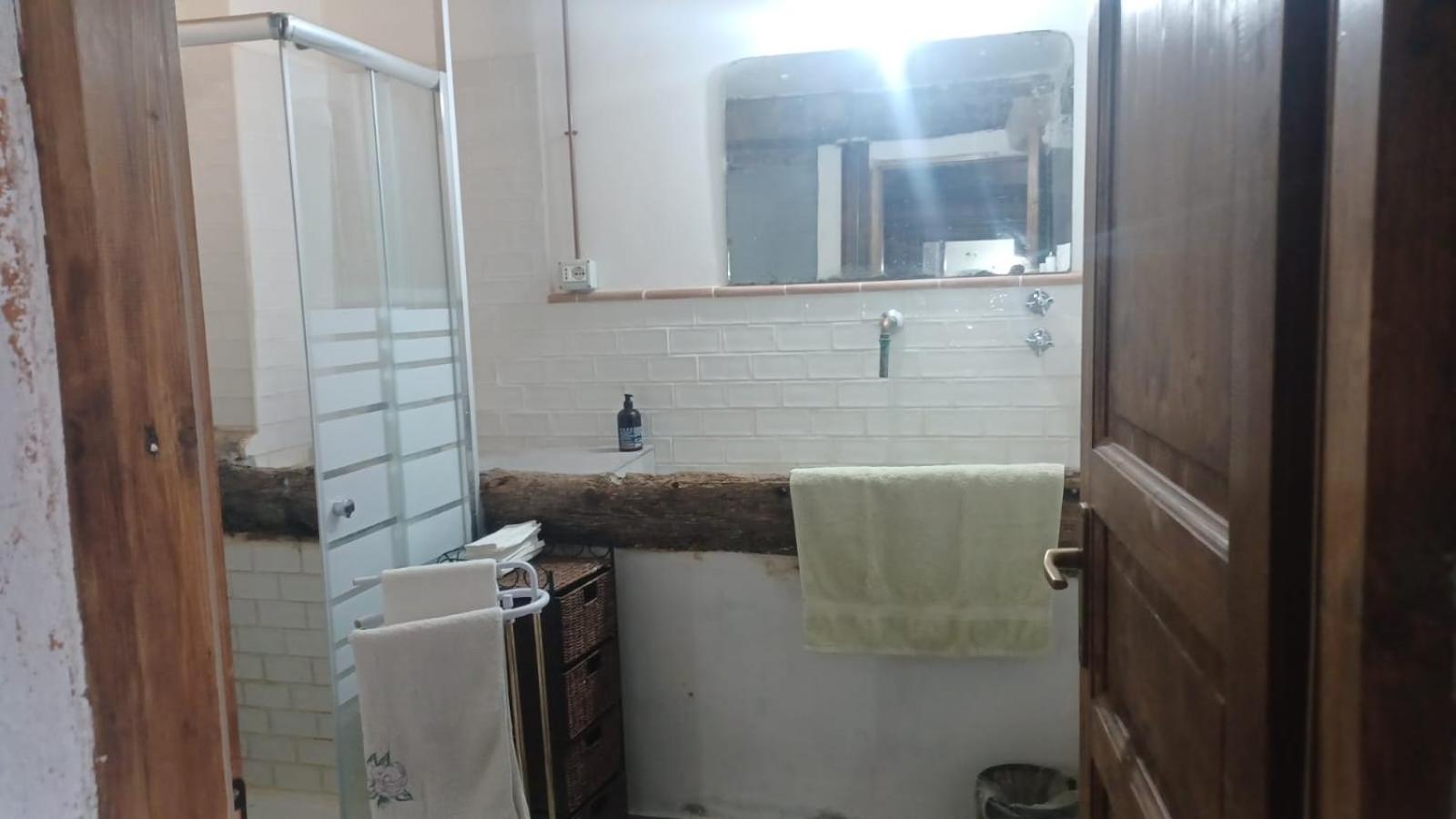 Family Room with Private Bathroom - Photo 3