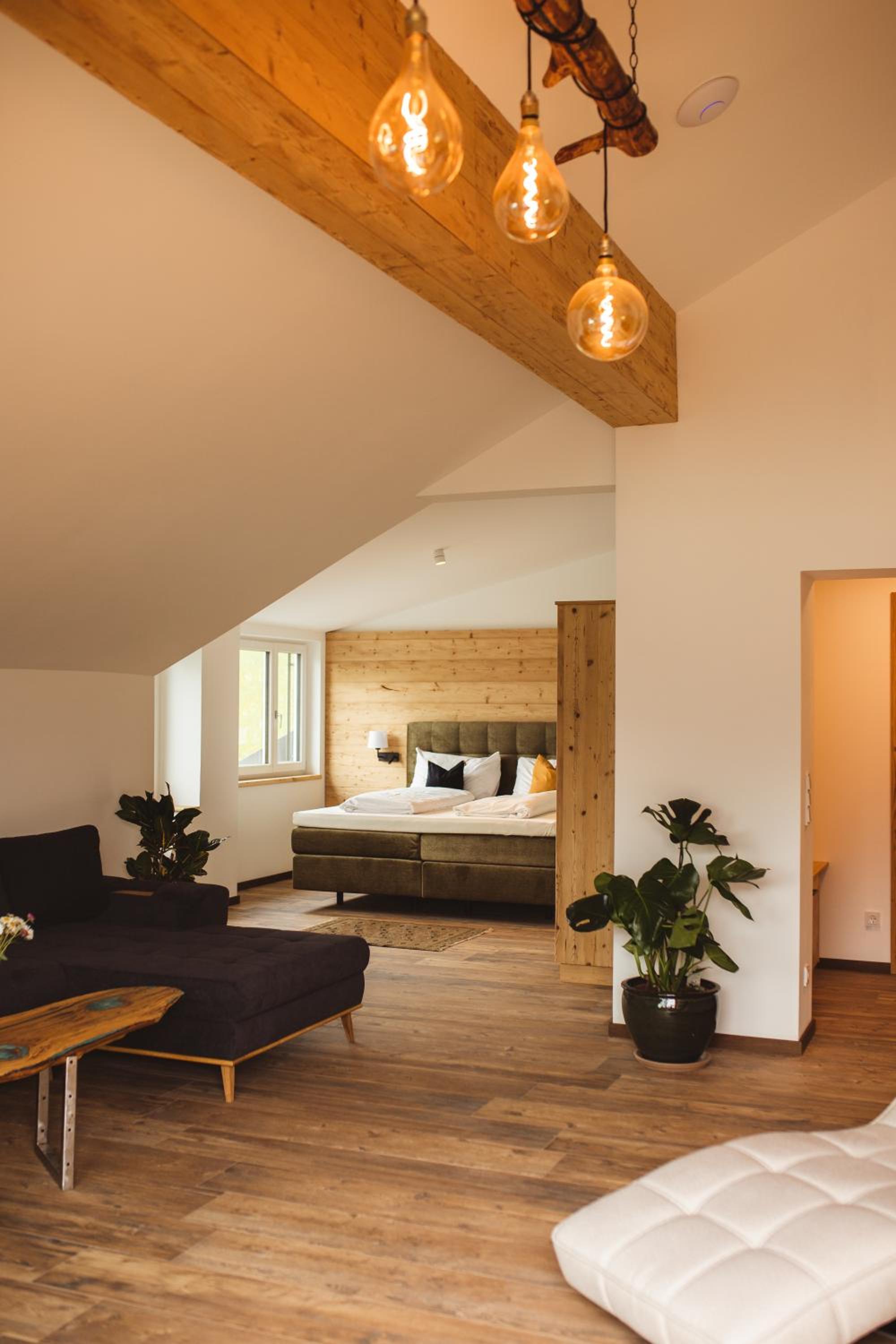 Suite with Lake View