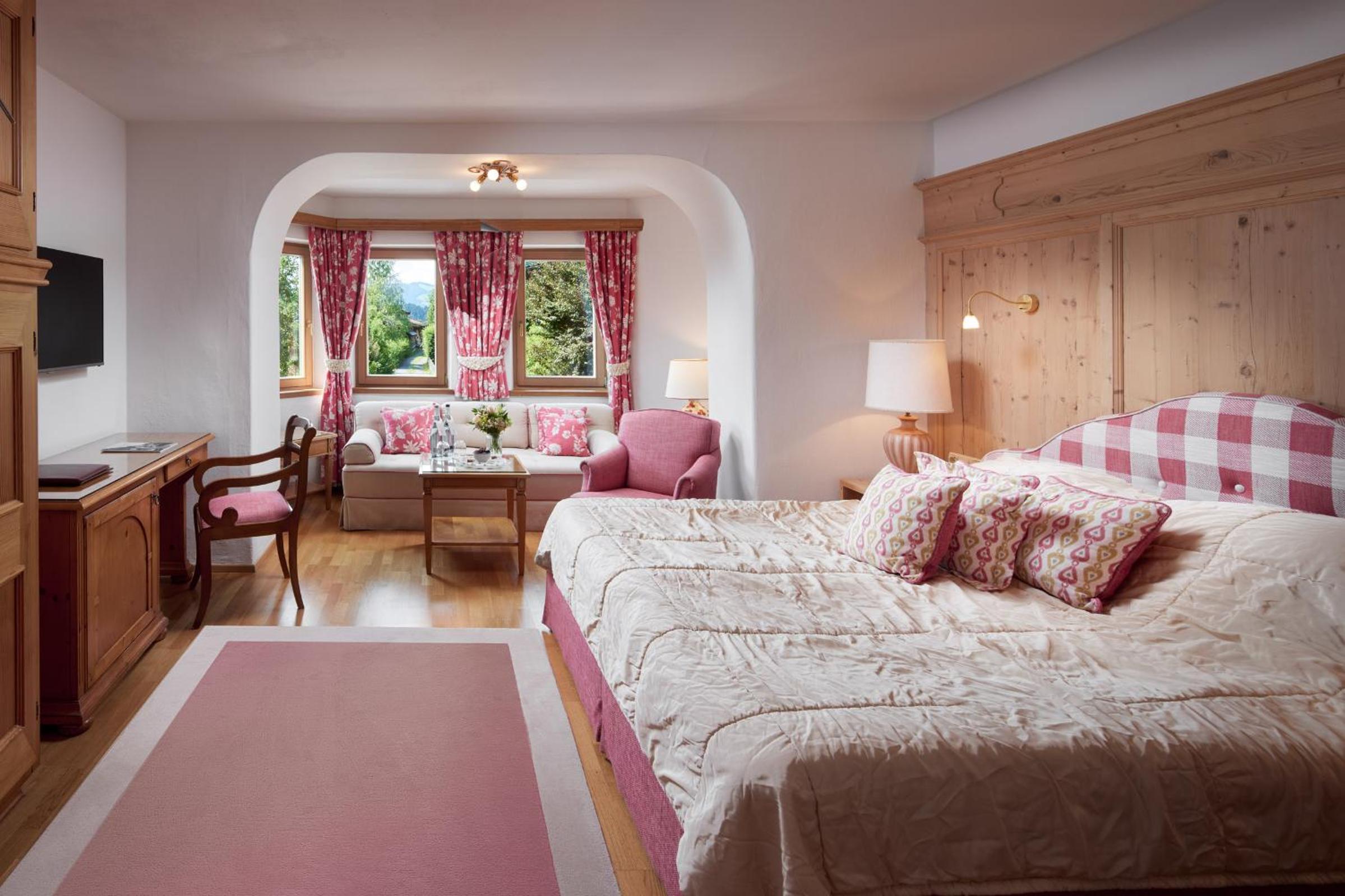 Superior Double Room - Photo 1