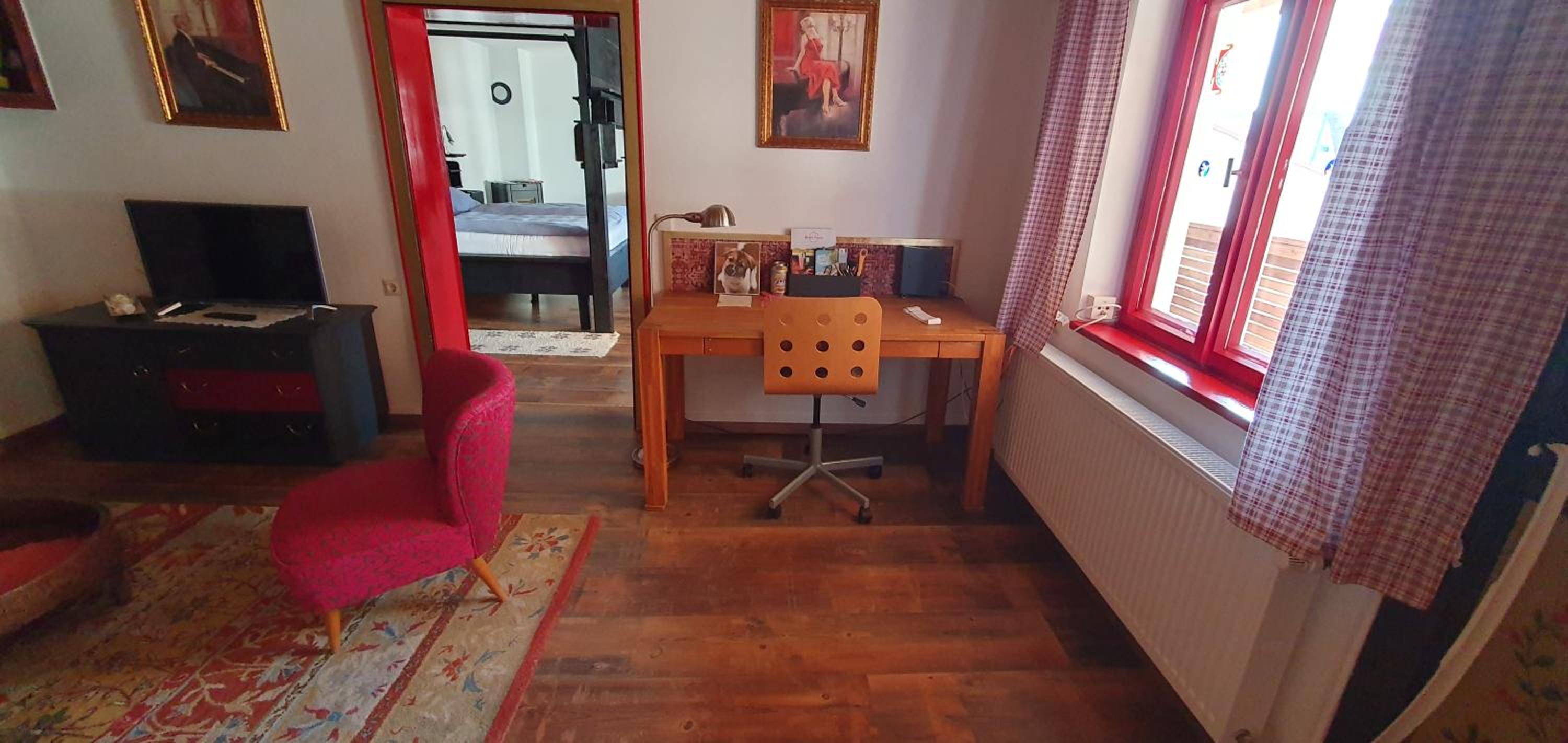One-Bedroom Apartment photo 3