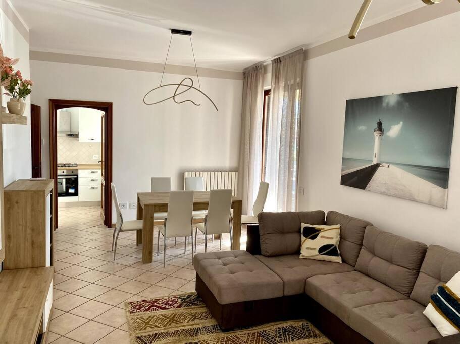 Three-Bedroom Apartment photo 1