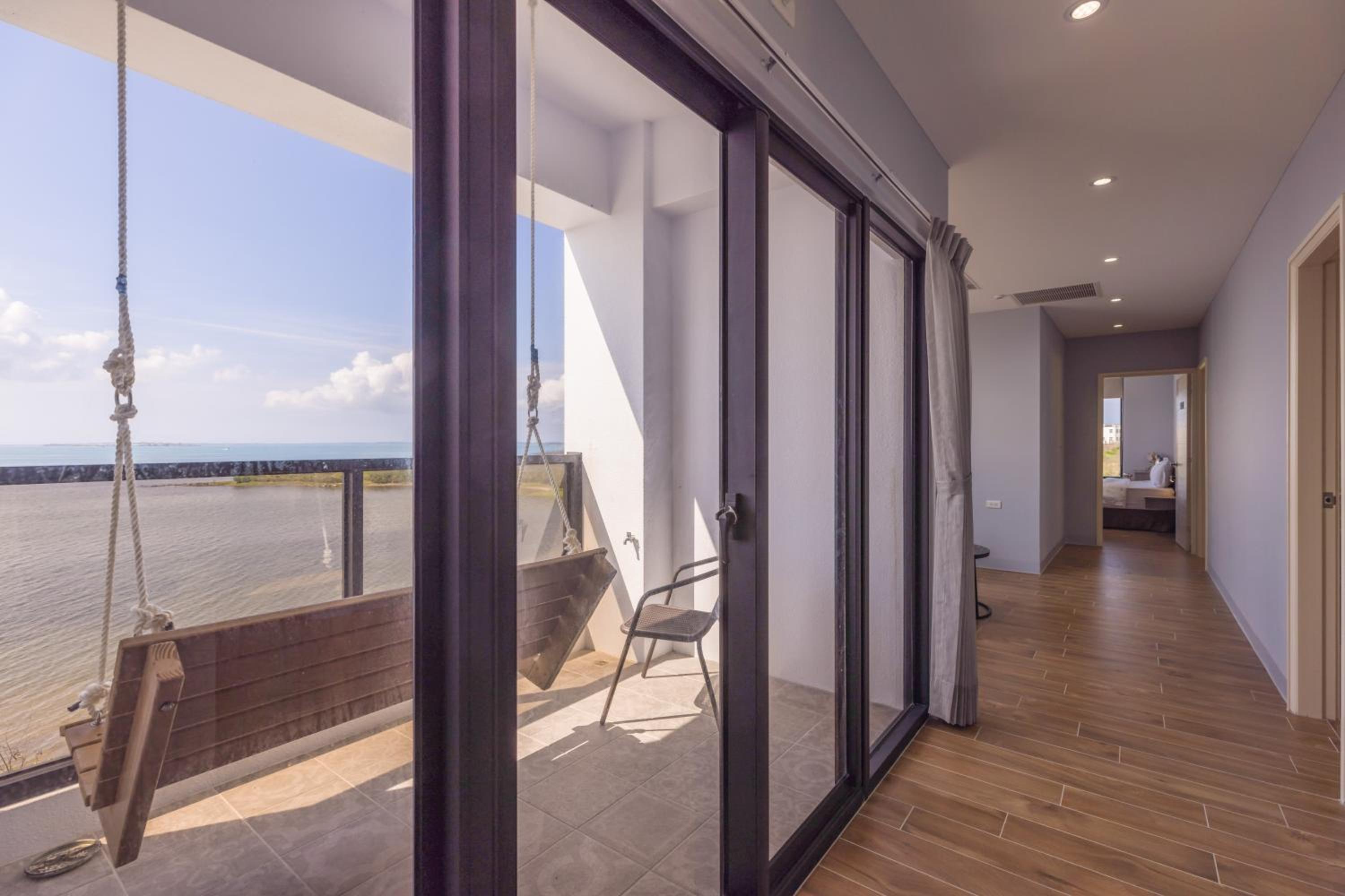 Apartment with Sea View photo 3