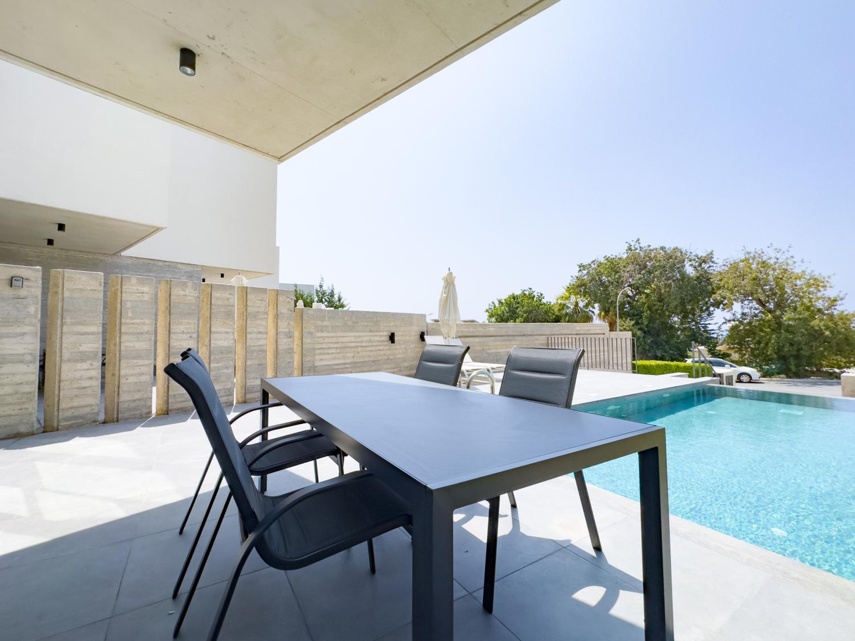 Villa with Private Pool - Photo 18