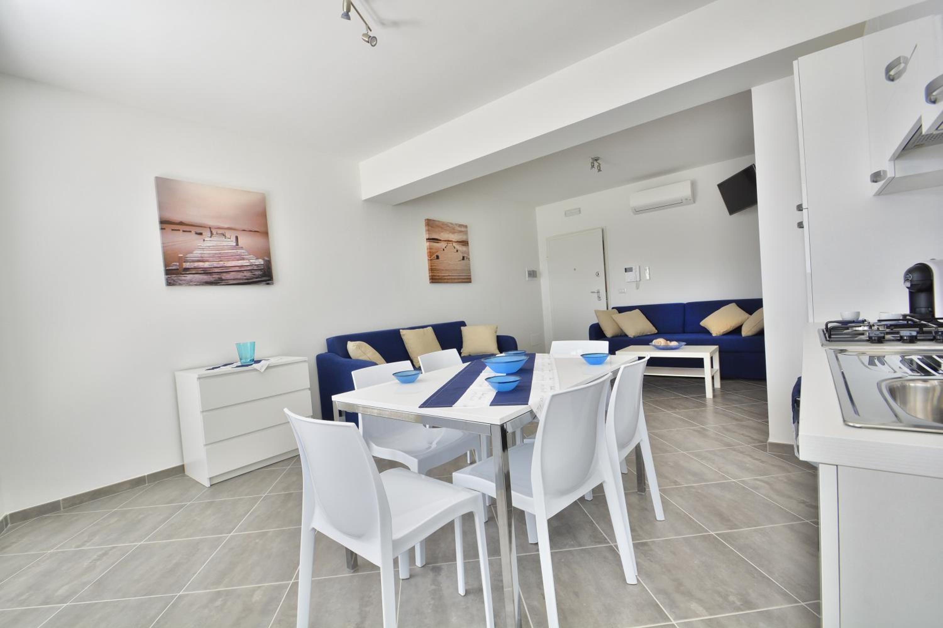 One-Bedroom Apartment with Balcony