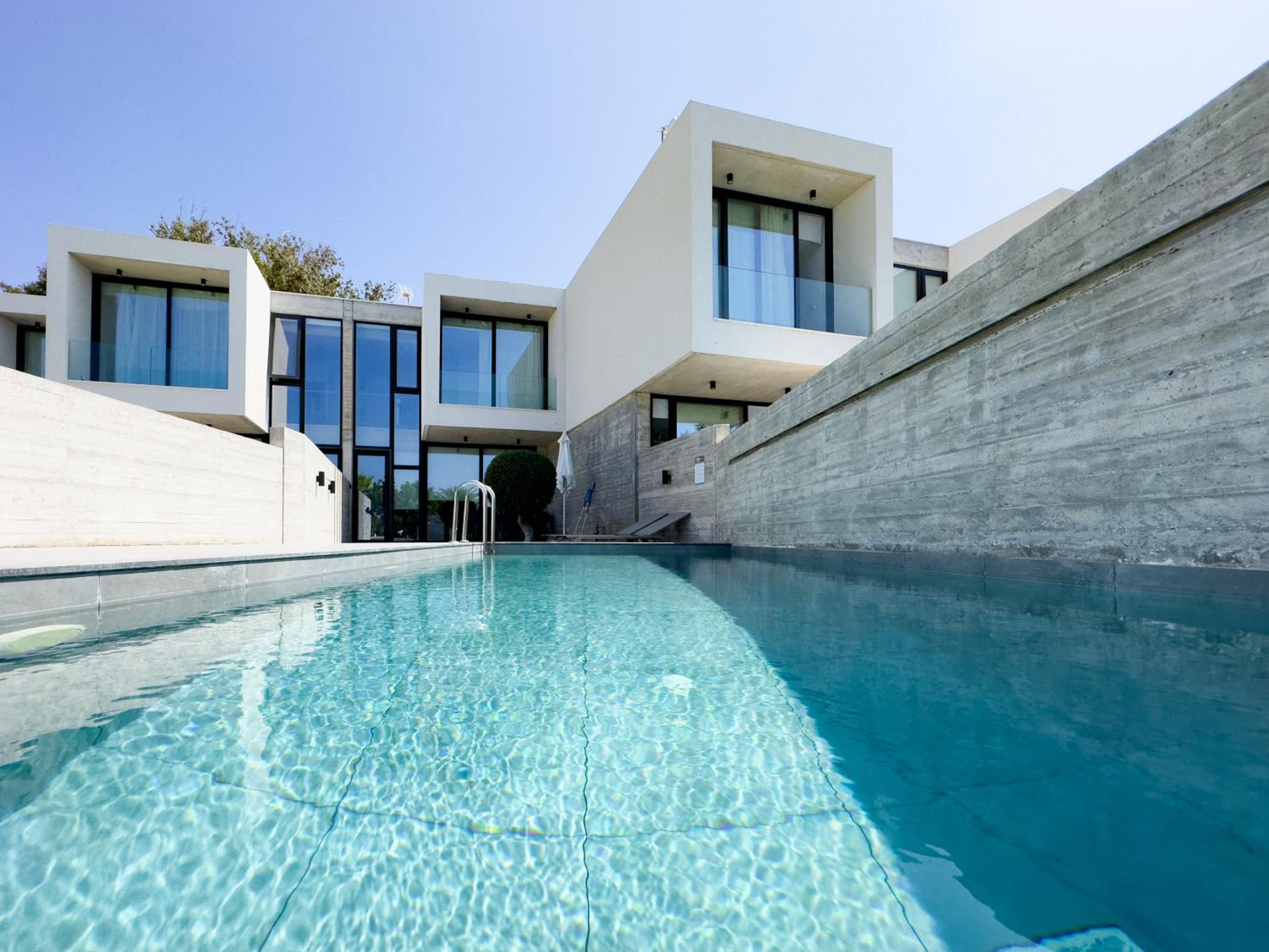 Villa with Private Pool - Photo 22
