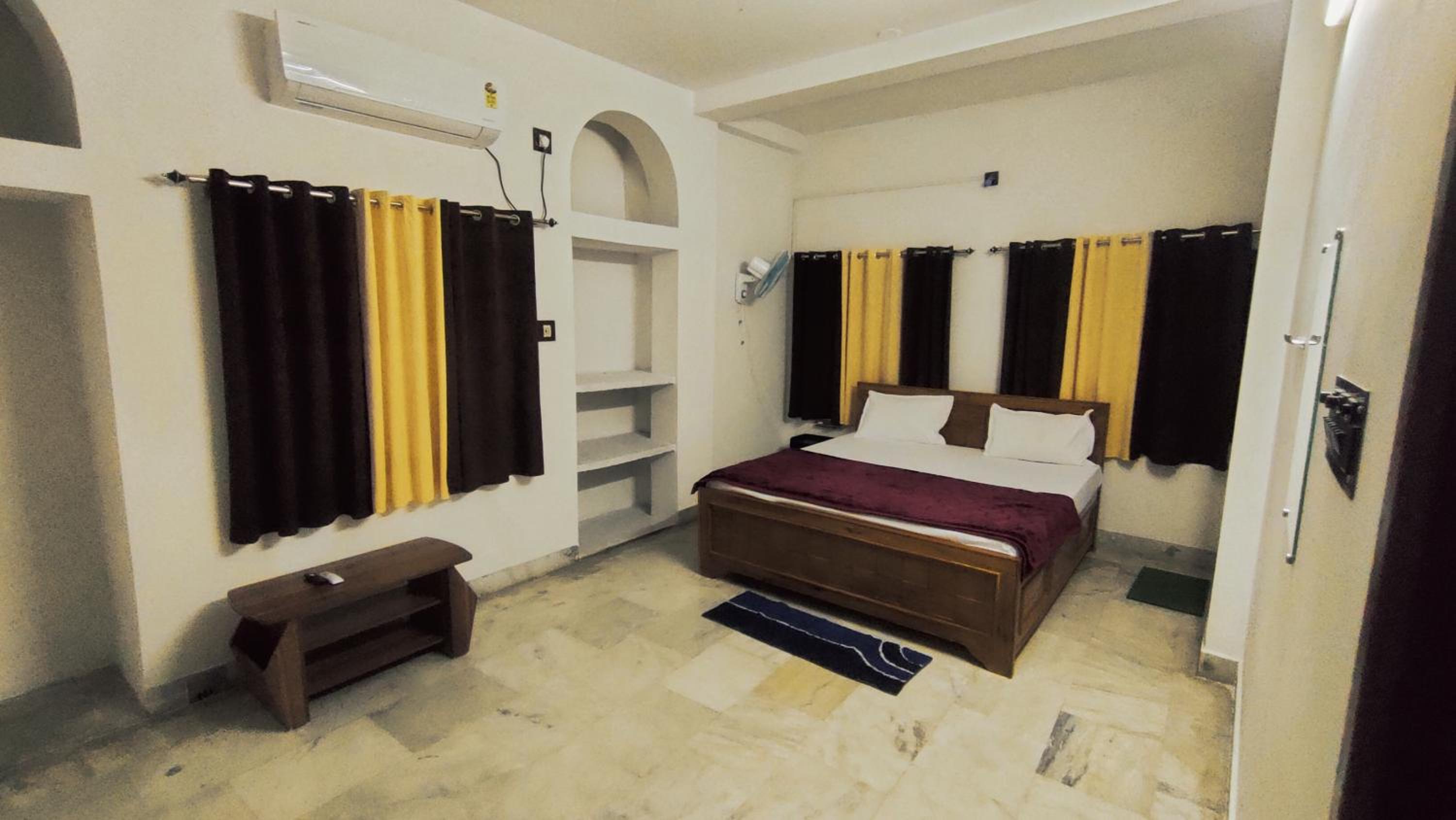 Classic Triple Room