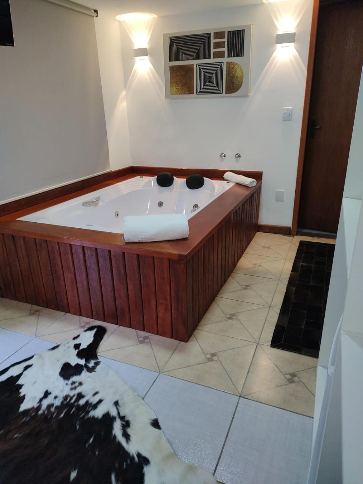 Deluxe Double Room with Bath photo 3