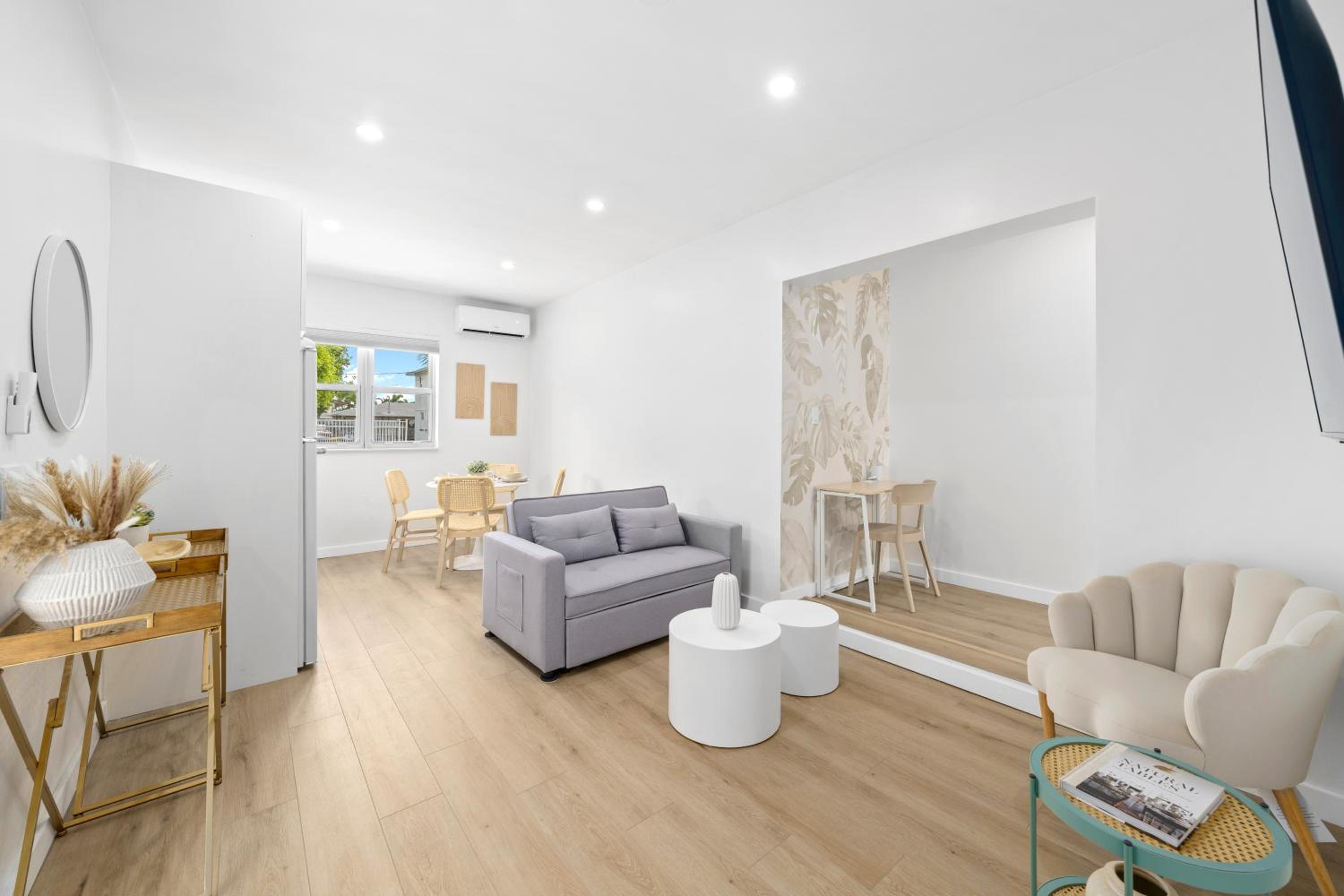One-Bedroom Deluxe Apartment photo 1