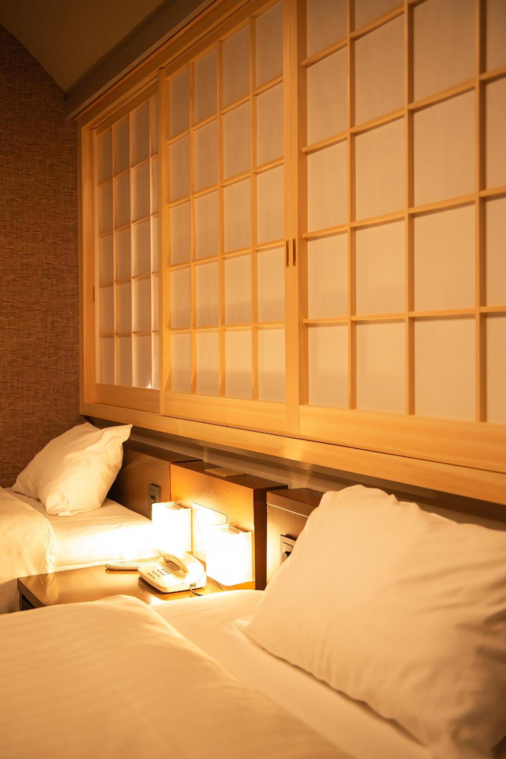 Deluxe Twin Room photo 3
