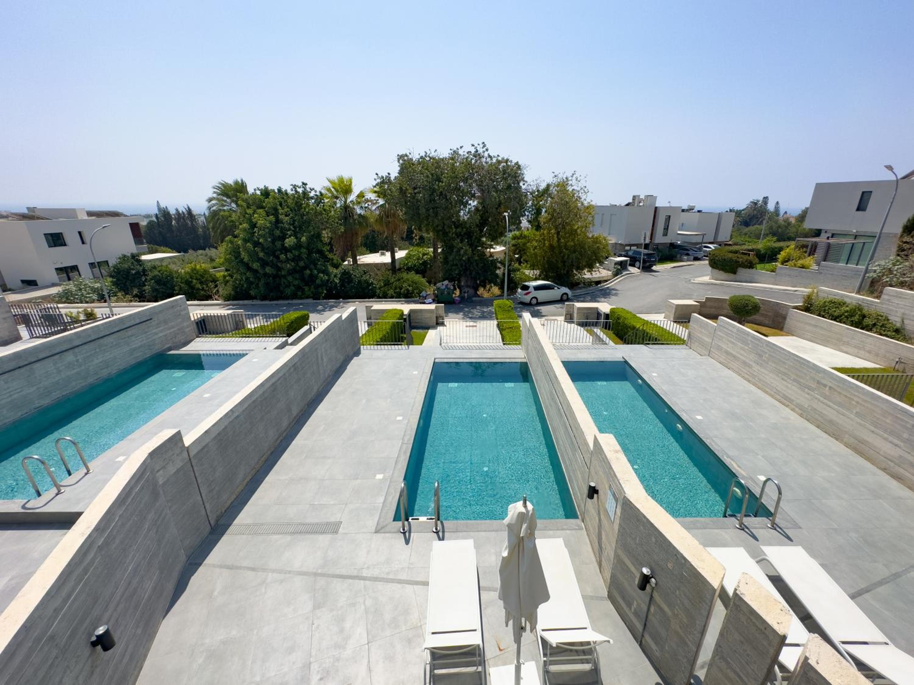 Villa with Private Pool - Photo 33