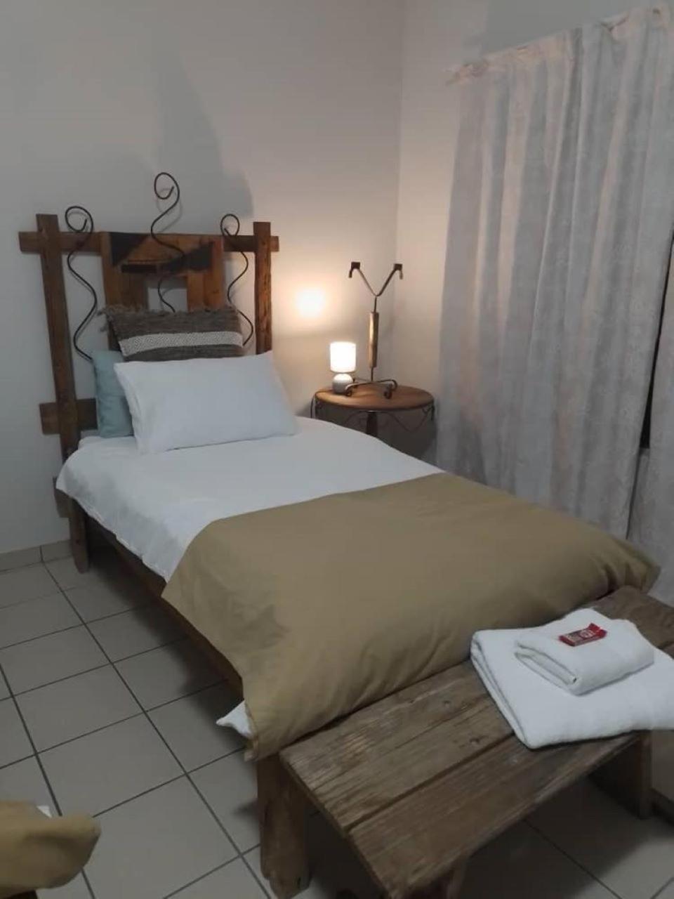 Deluxe Twin Room photo 1