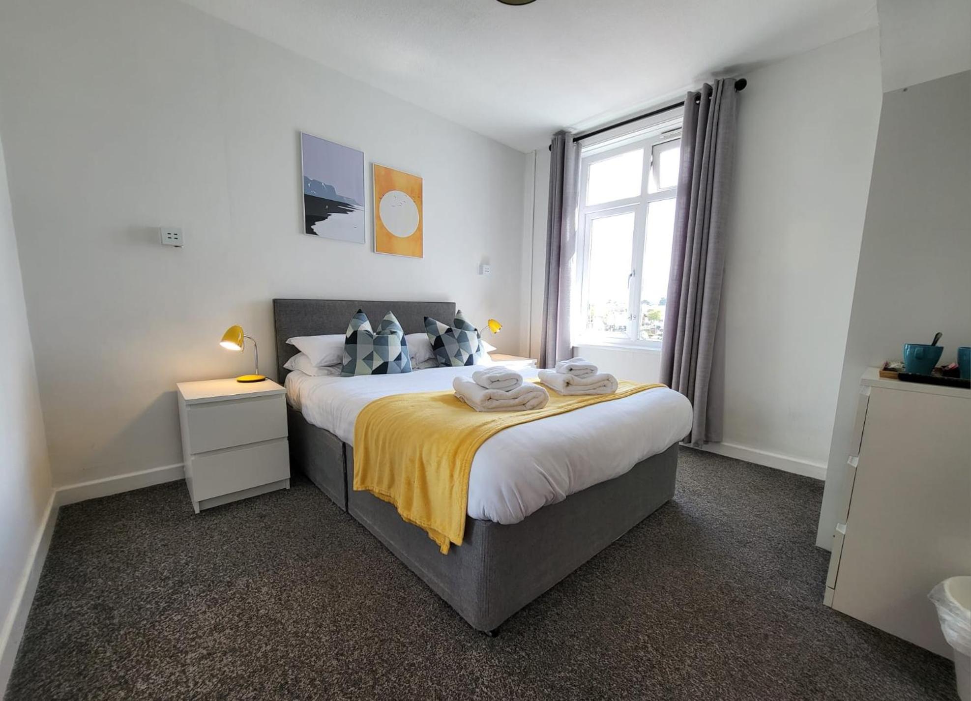 Double Room with Partial Sea View - Photo 1