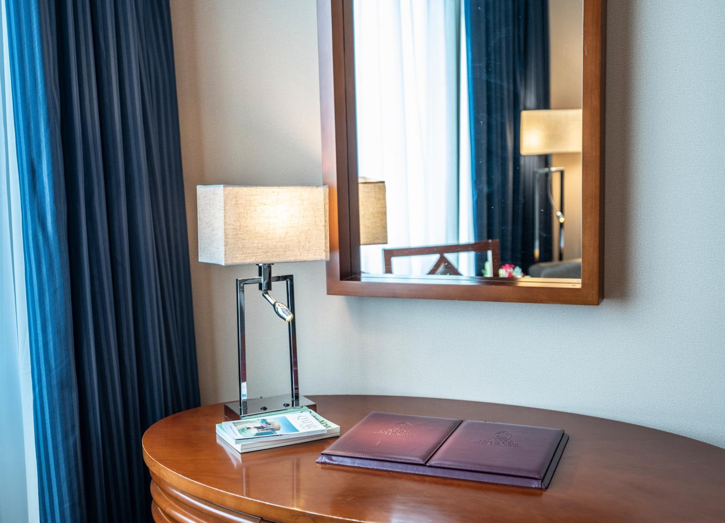 Deluxe Double Room with Sea View - Photo 3