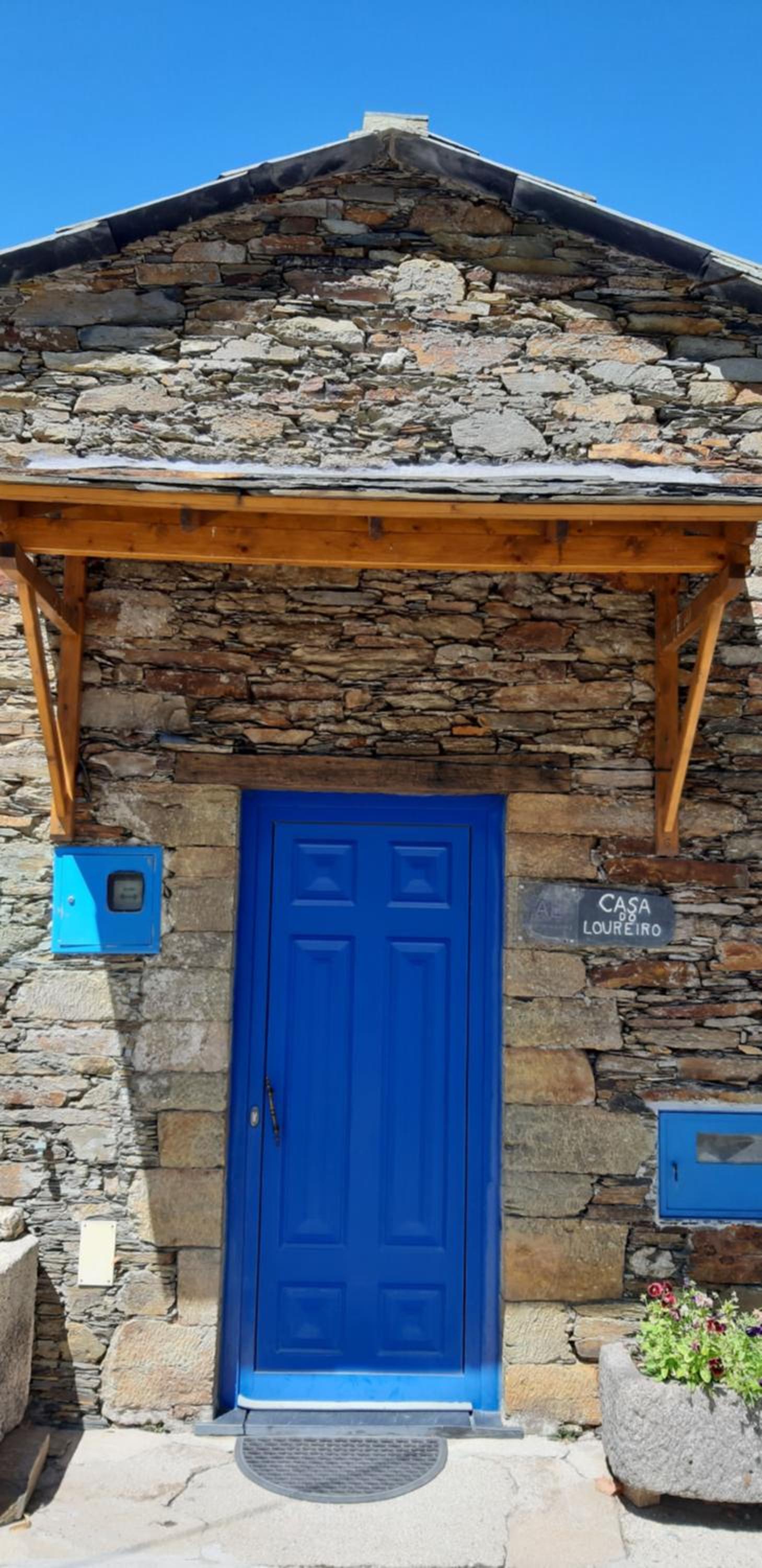 Three-Bedroom Chalet - Photo 17