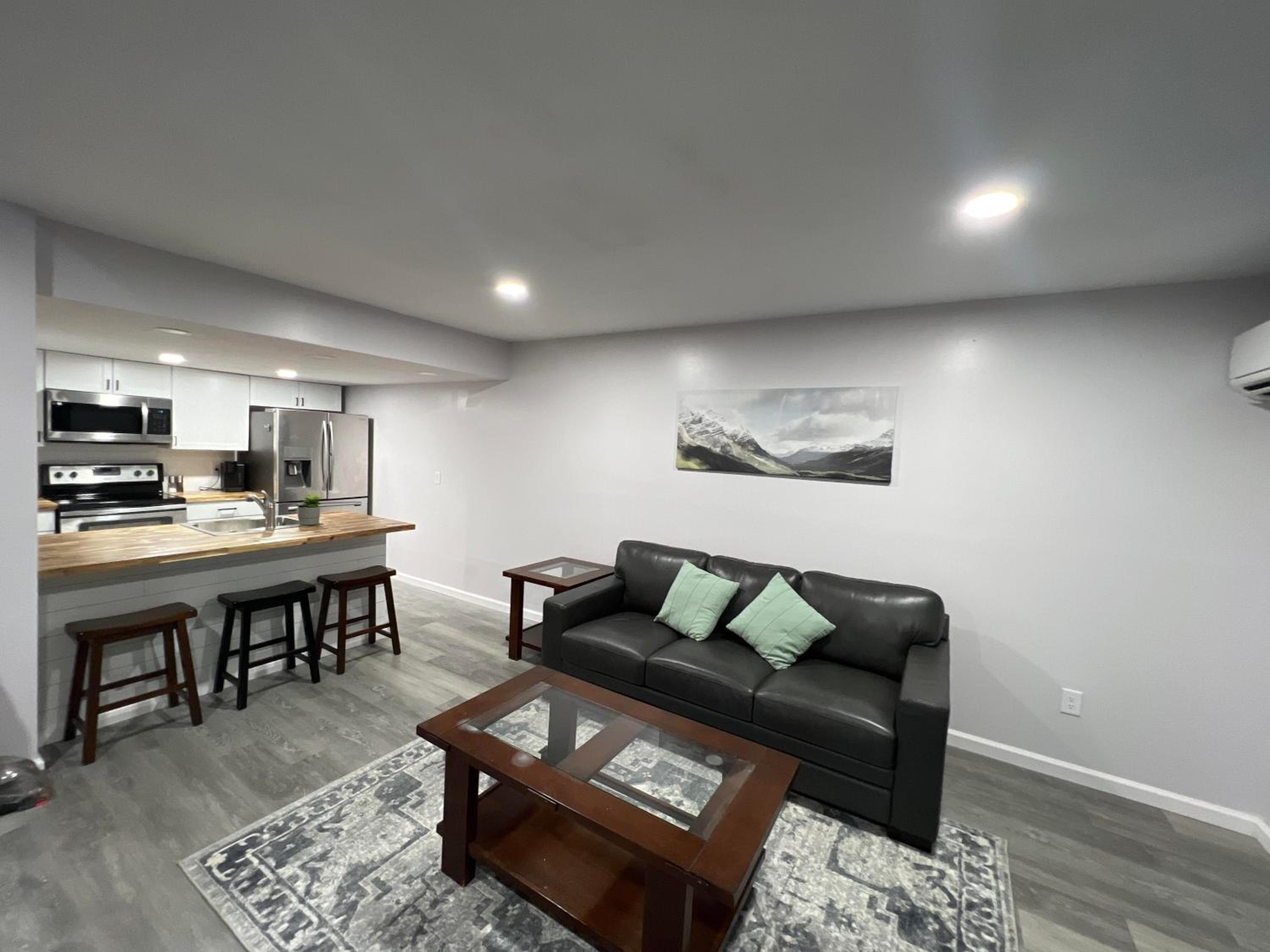 Two-Bedroom Townhouse - Photo 3