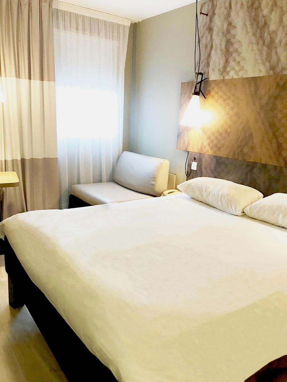 Standard Double Room with Sofa Bed - Photo 3