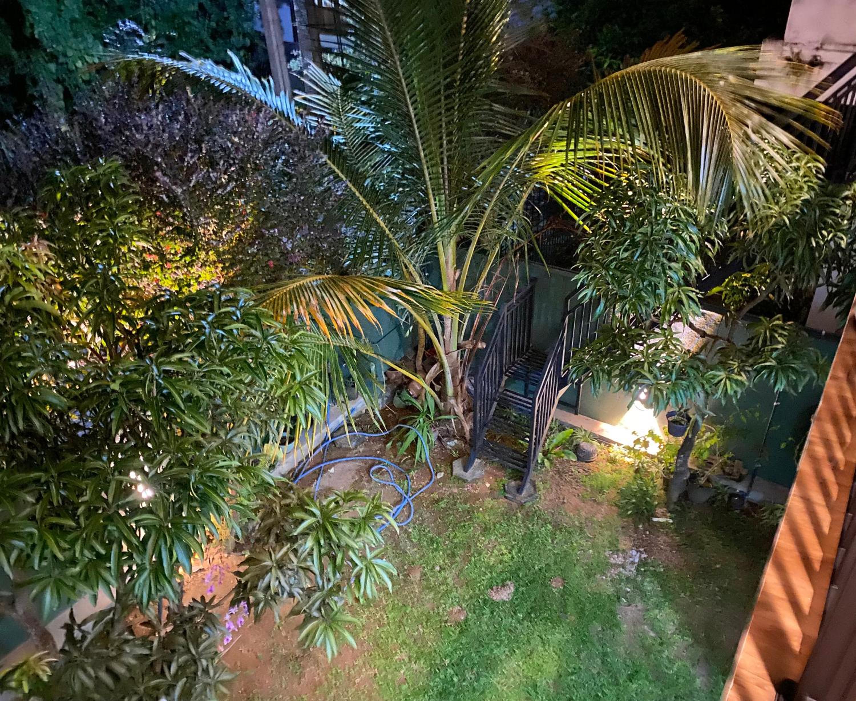 Apartment with Balcony photo 2