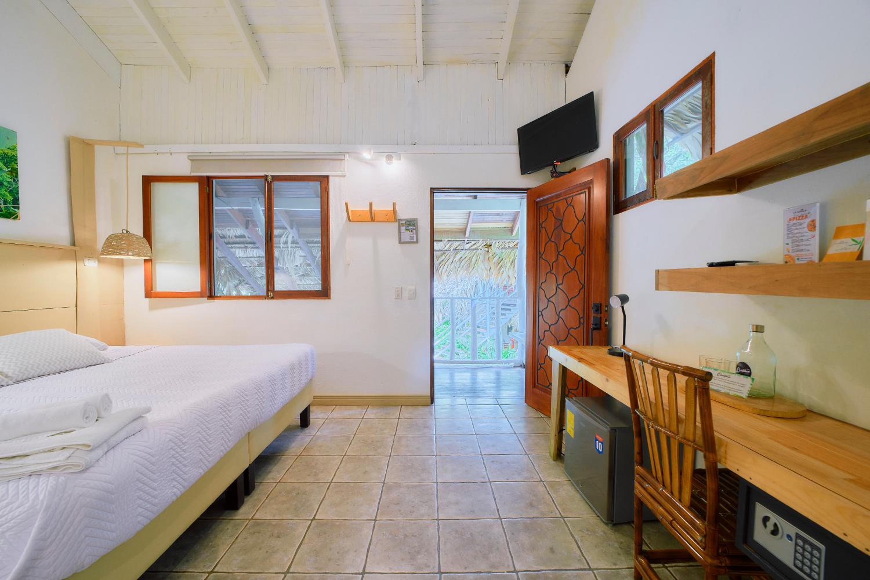 Standard Room - Photo 15