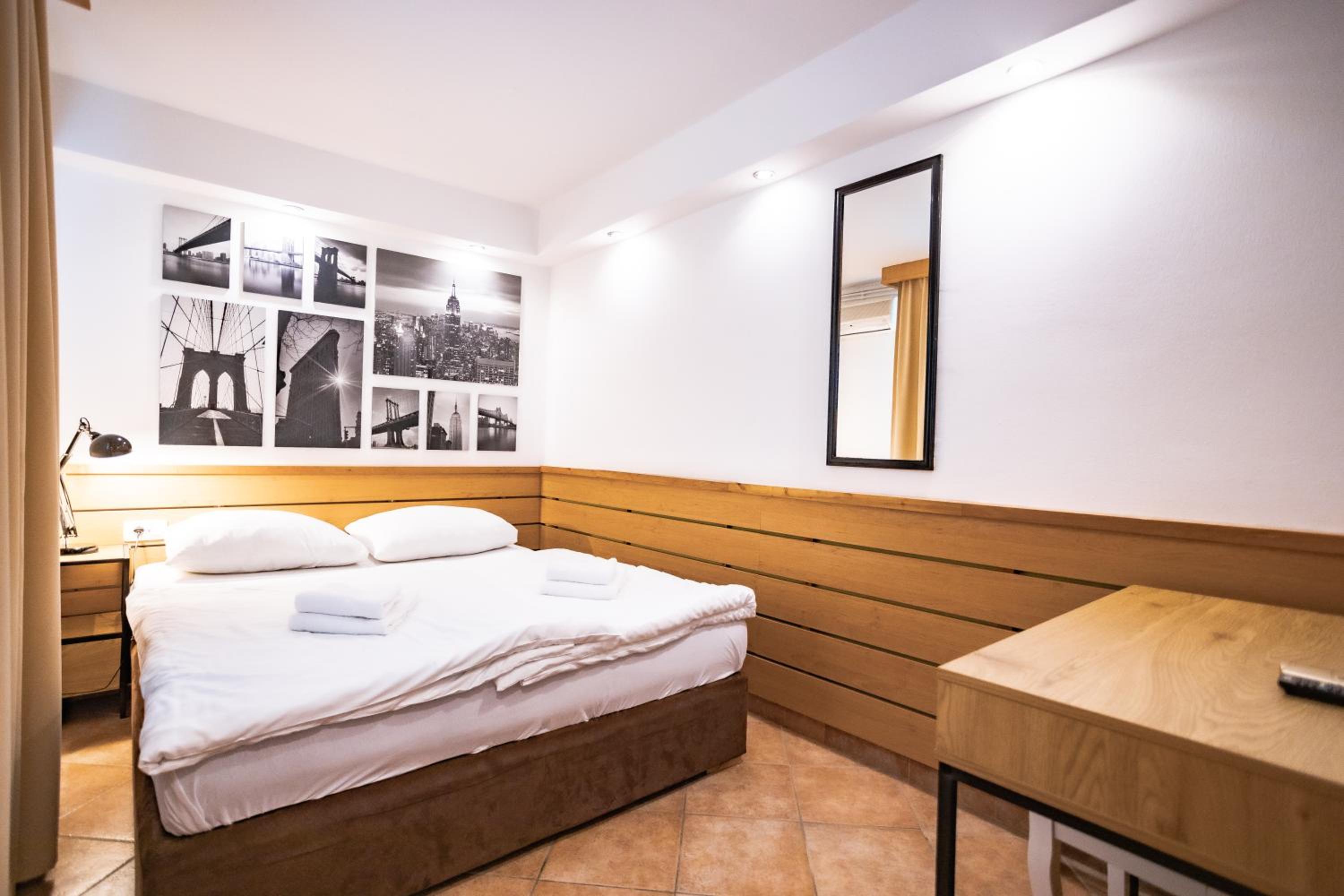 Economy Double Room photo 1