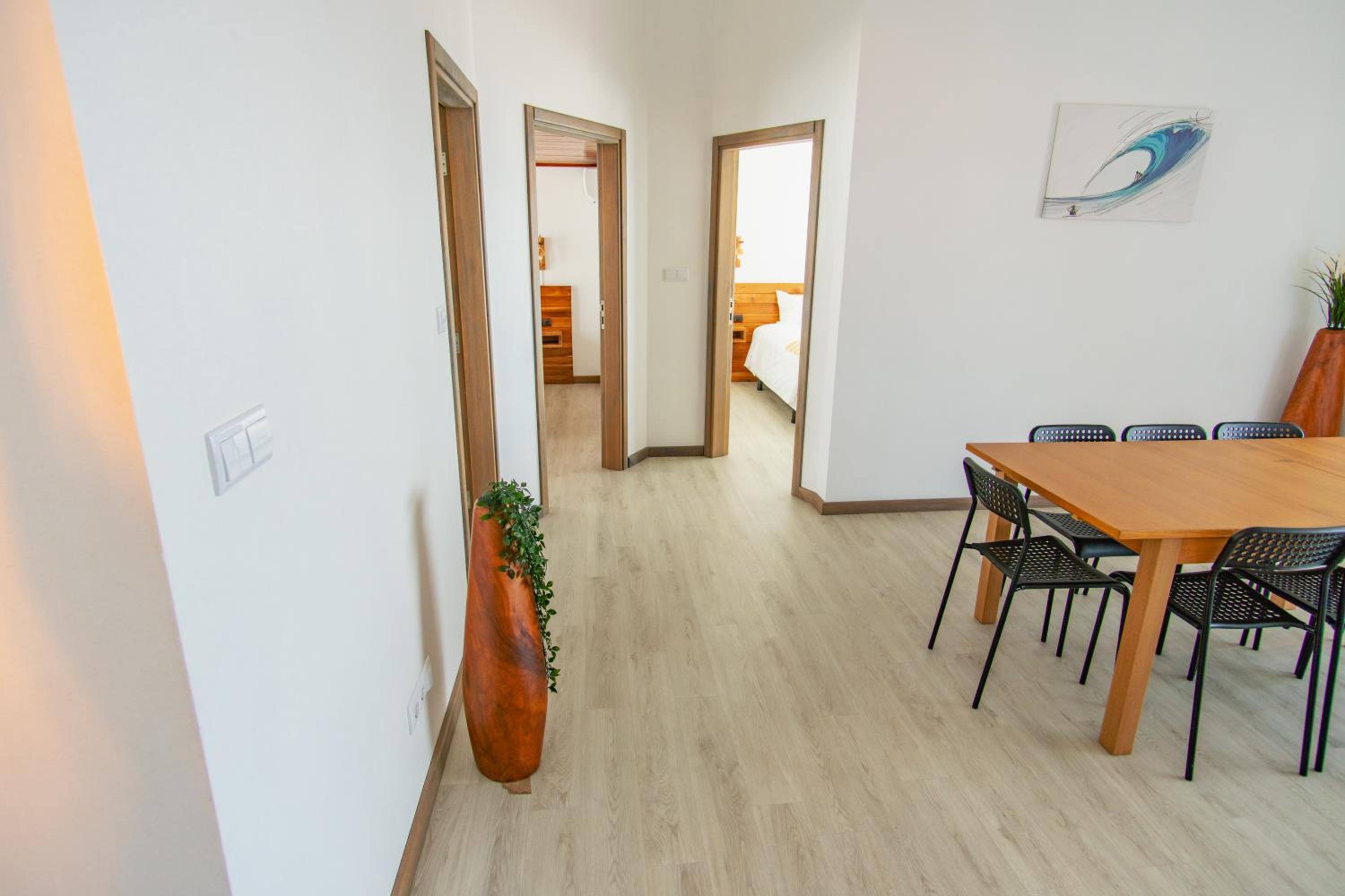 Apartment with Balcony - Photo 9