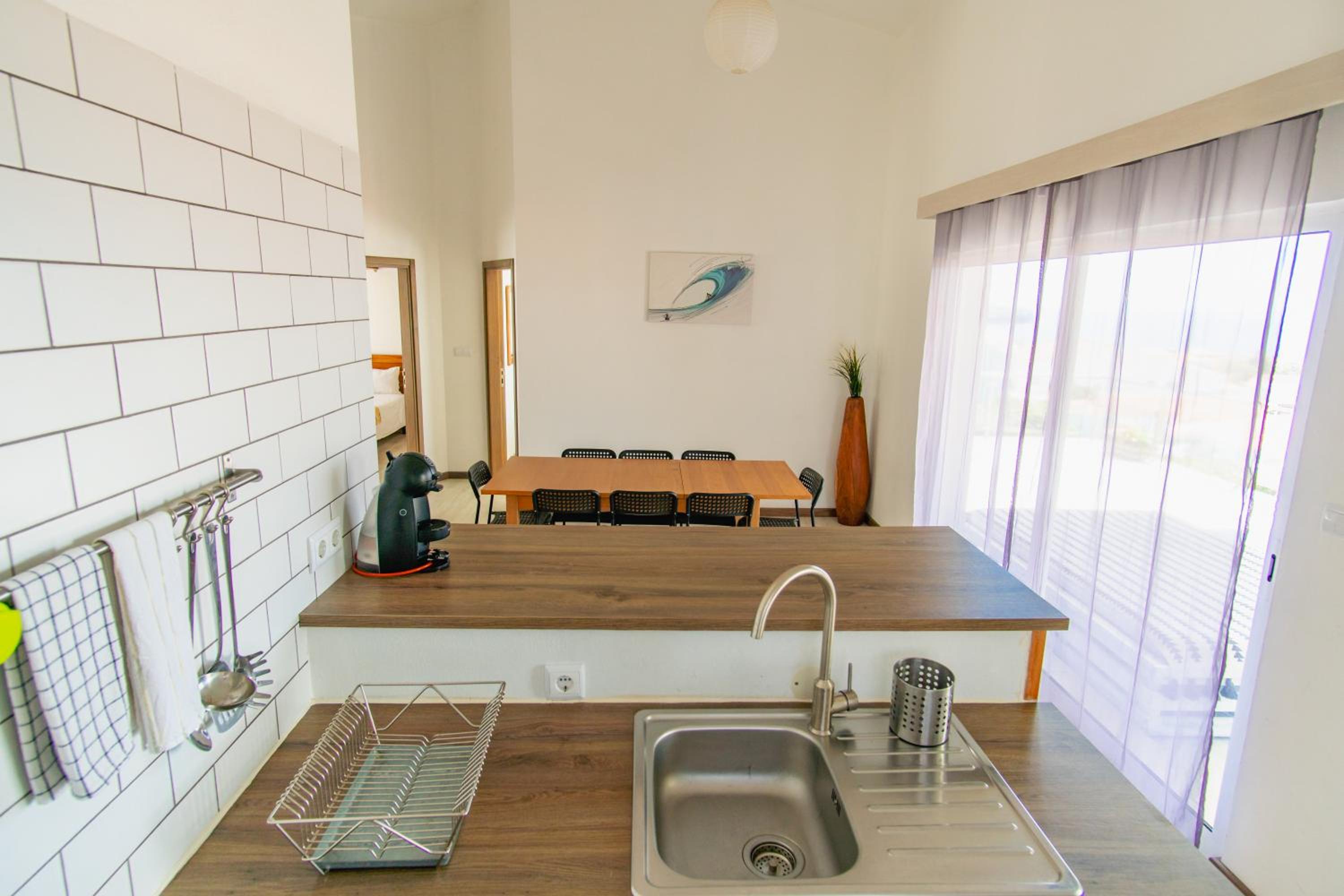 Apartment with Balcony - Photo 3
