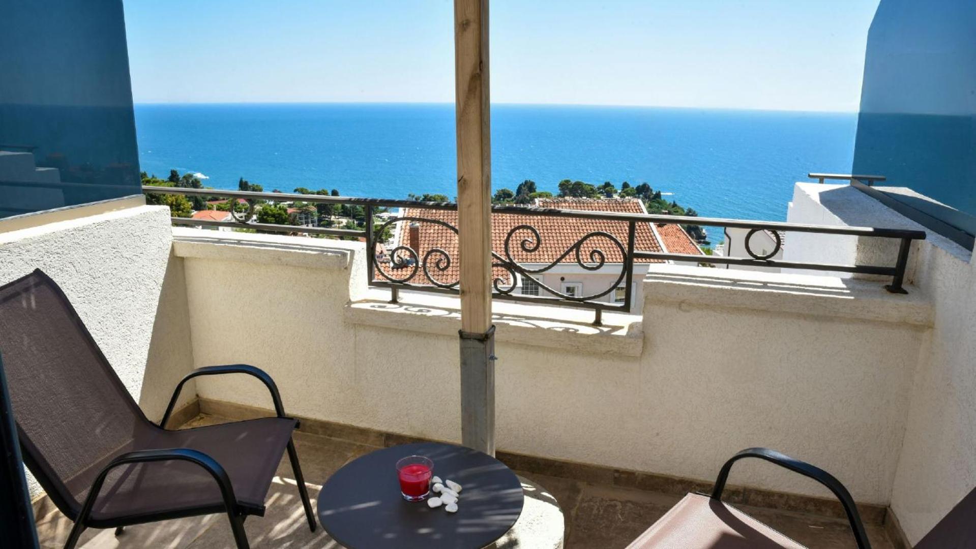 Apartment with Sea View photo 3