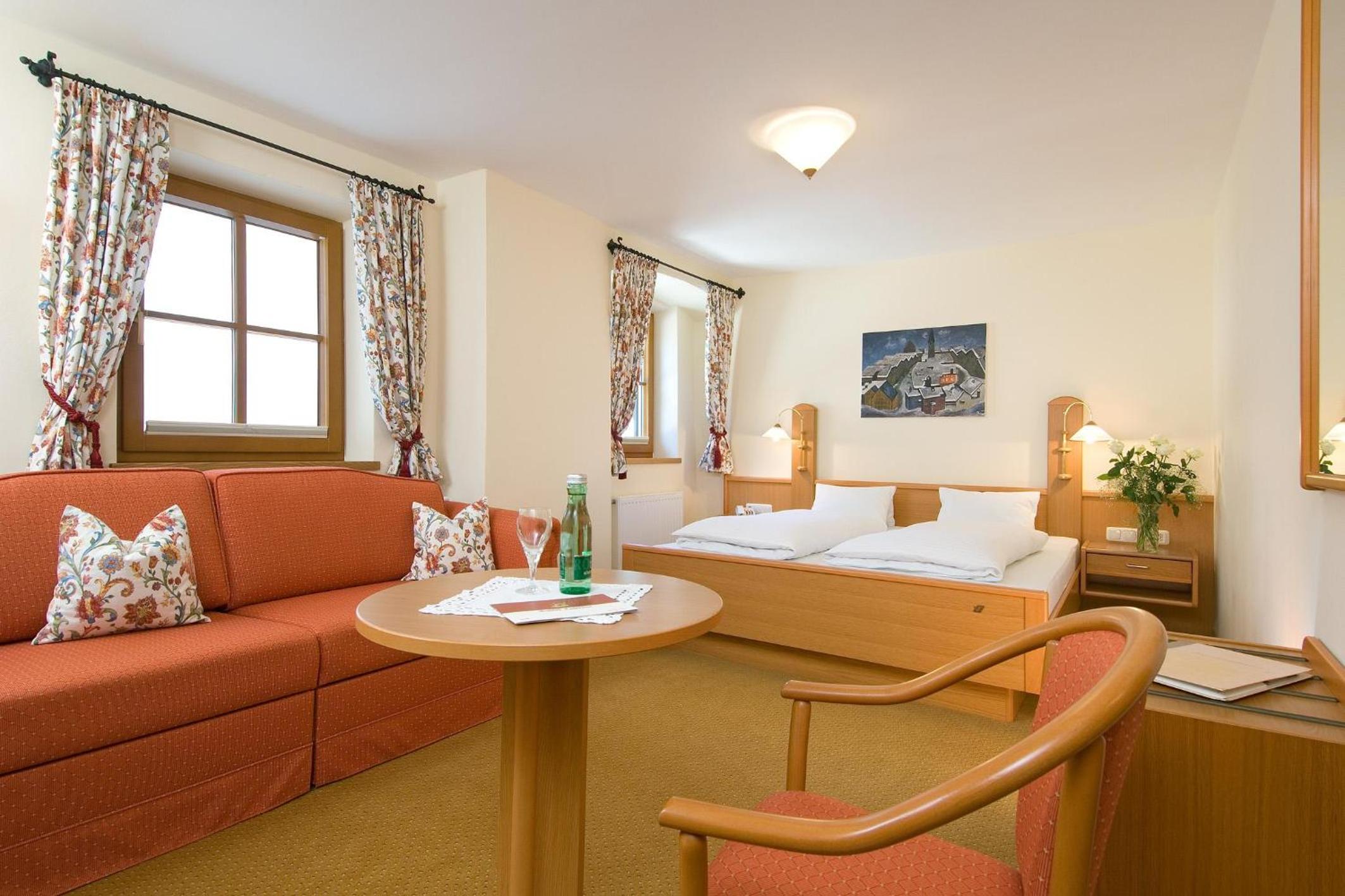 Standard Double Room - Photo 5