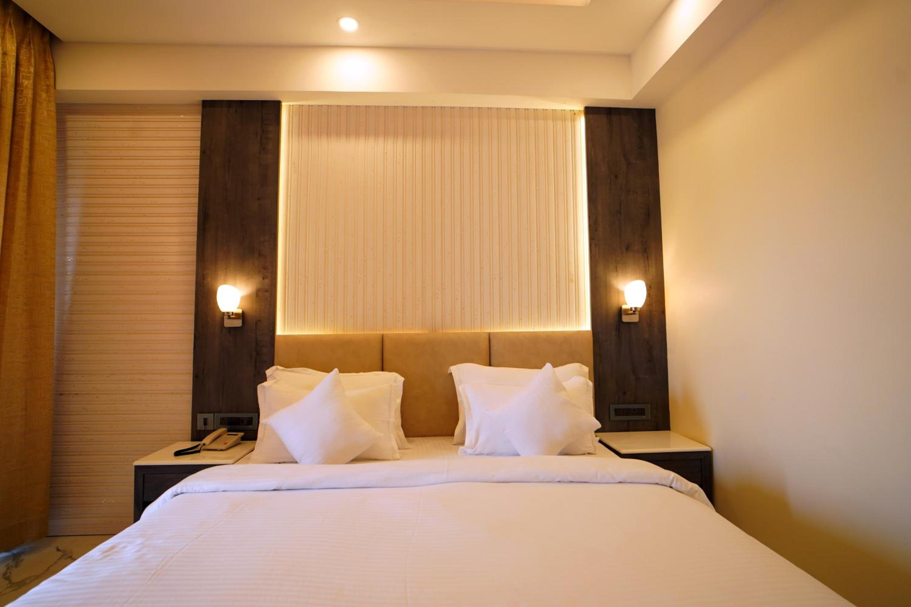 Suite with Sea View - Photo 8