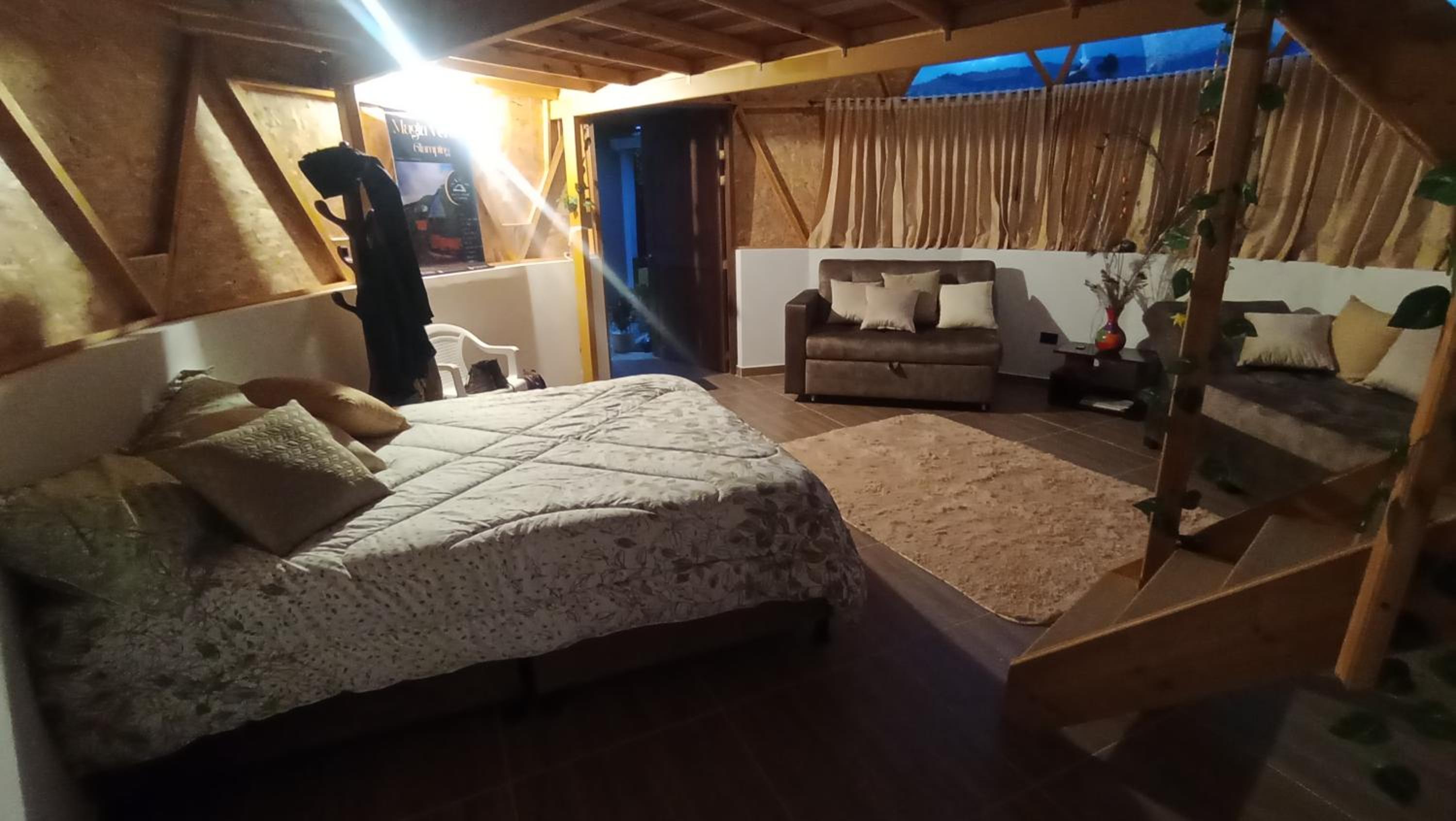 Deluxe Family Suite photo 3