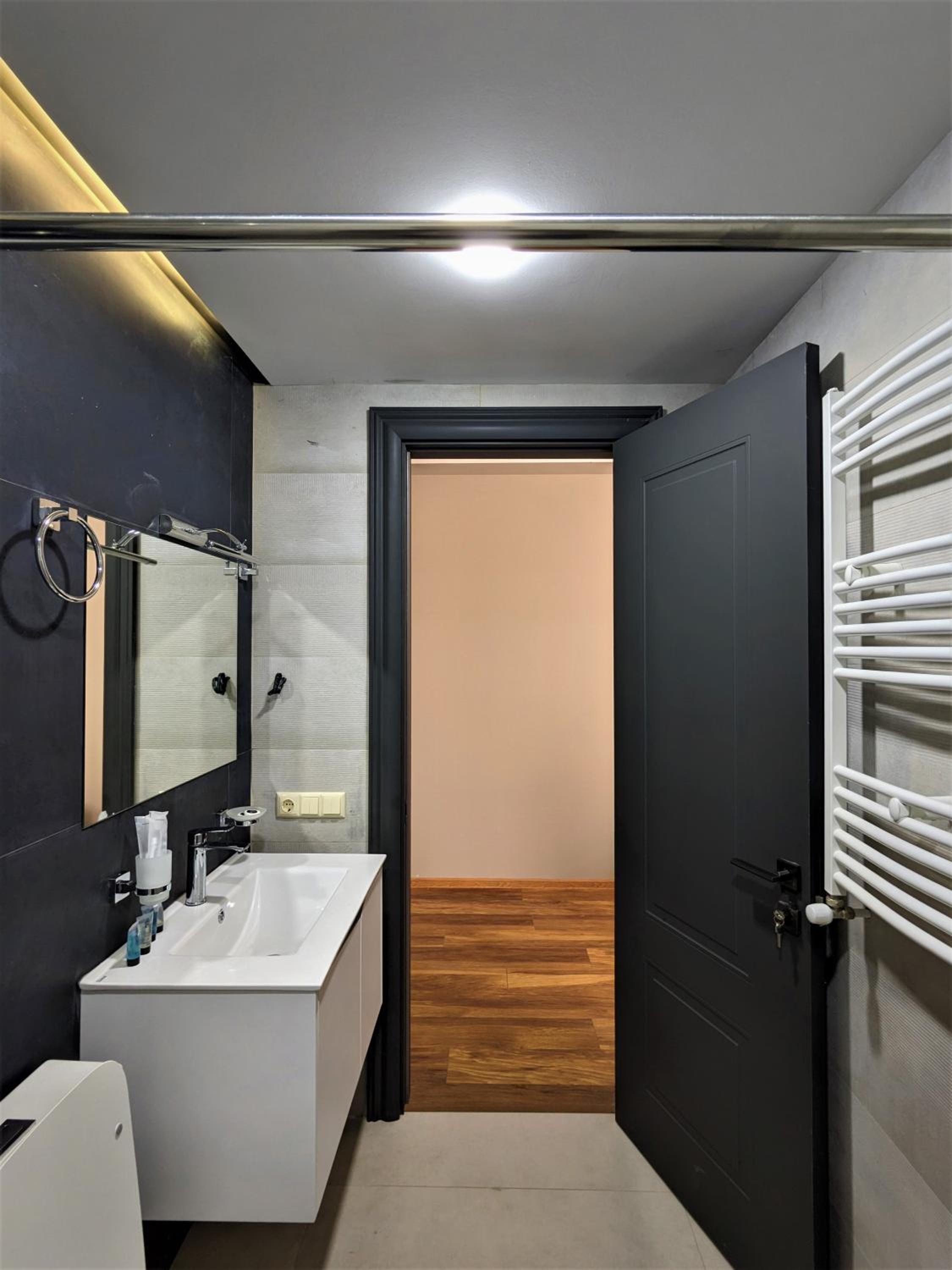 Standard Double or Twin Room with Balcony photo 2