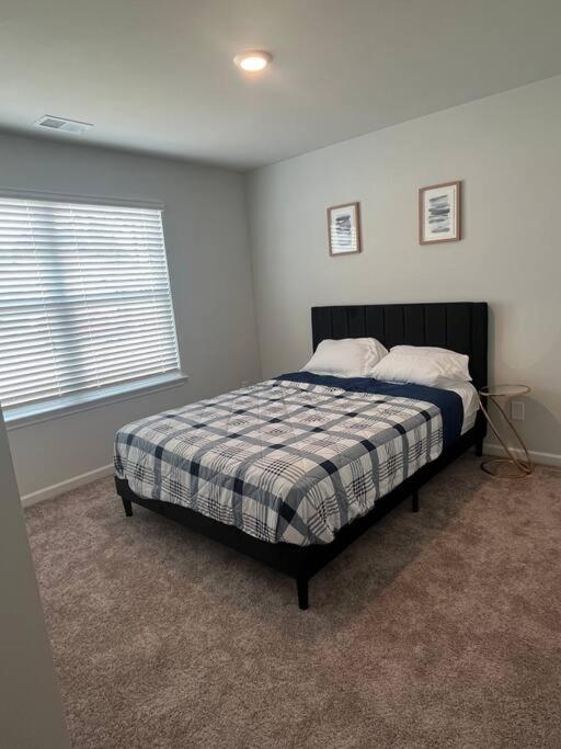 Four-Bedroom House photo 1