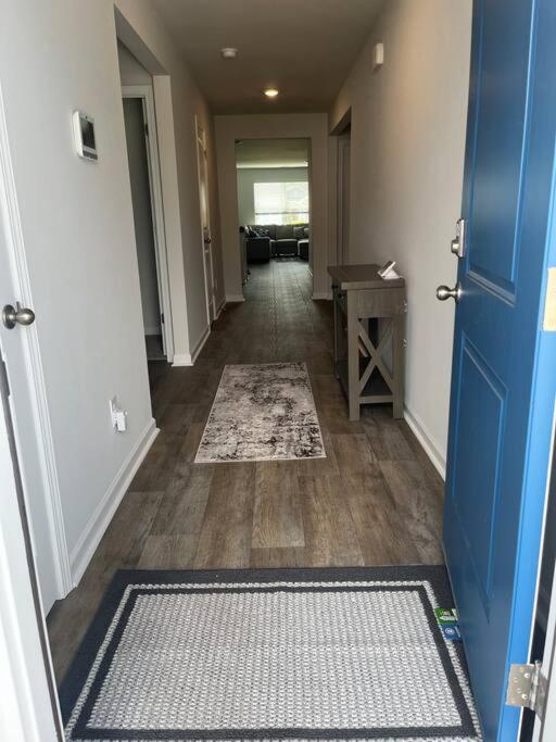 Four-Bedroom House photo 2