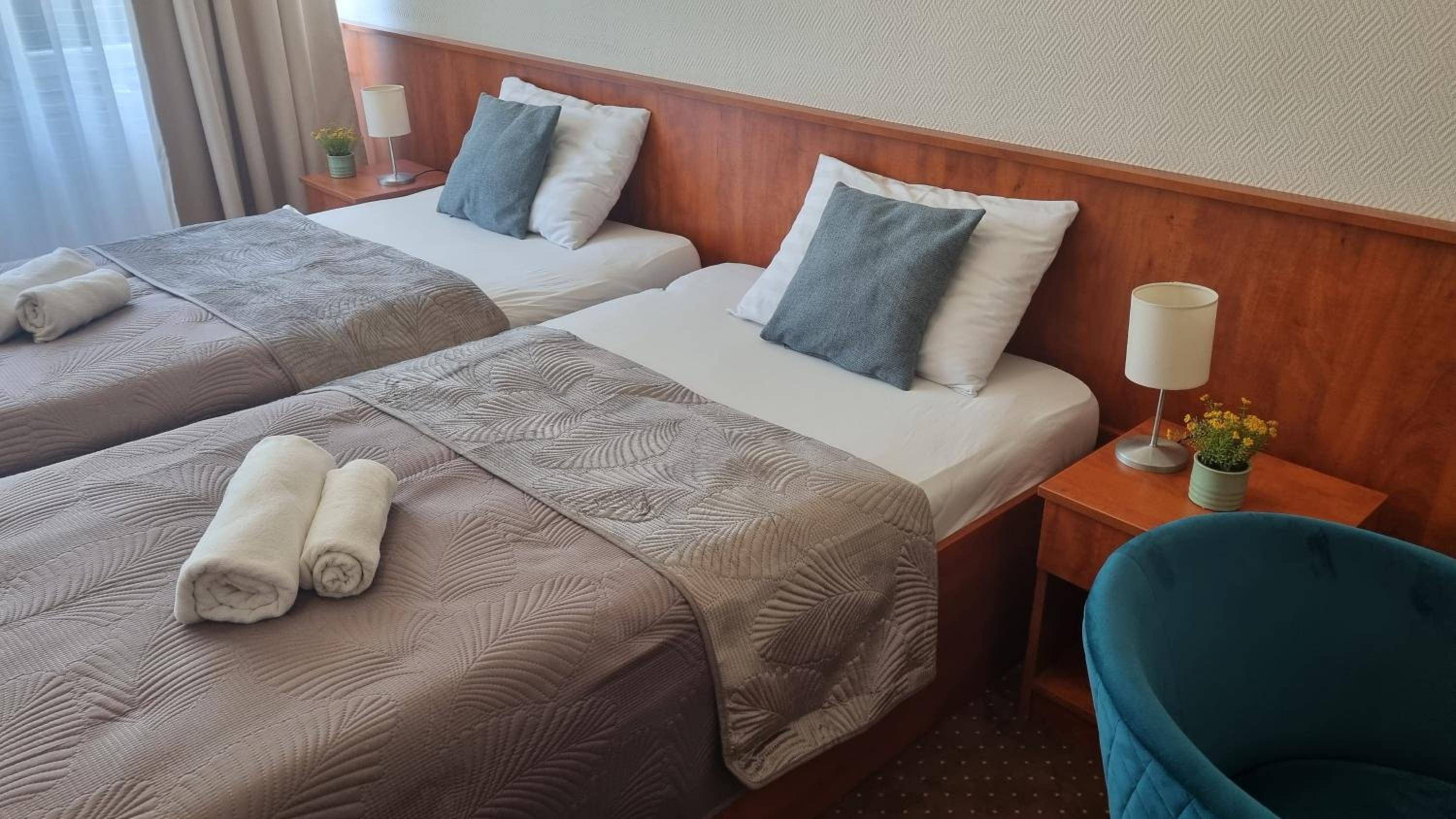 Standard Twin Room photo 2