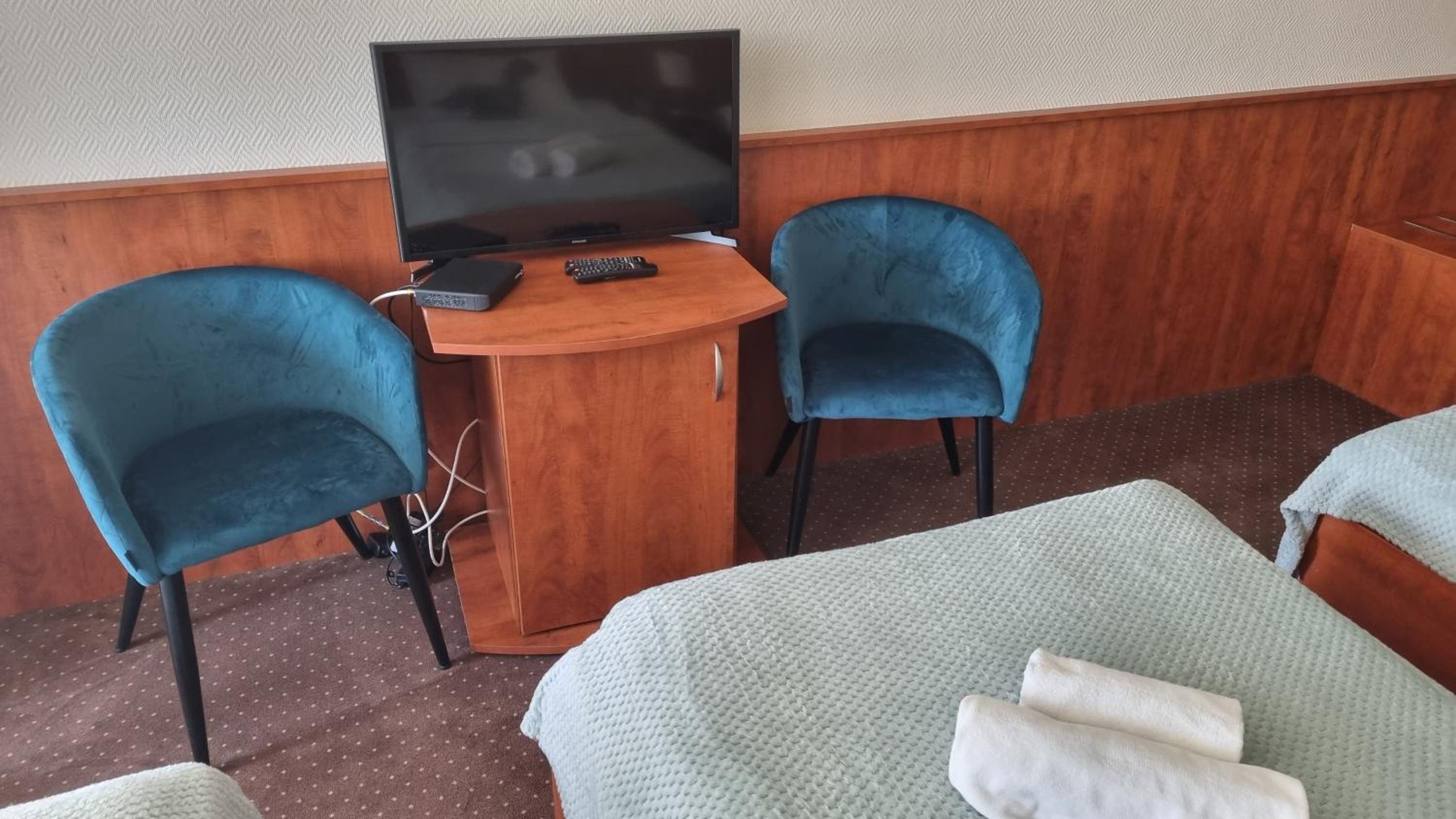 Double or Twin Room with Balcony photo 3