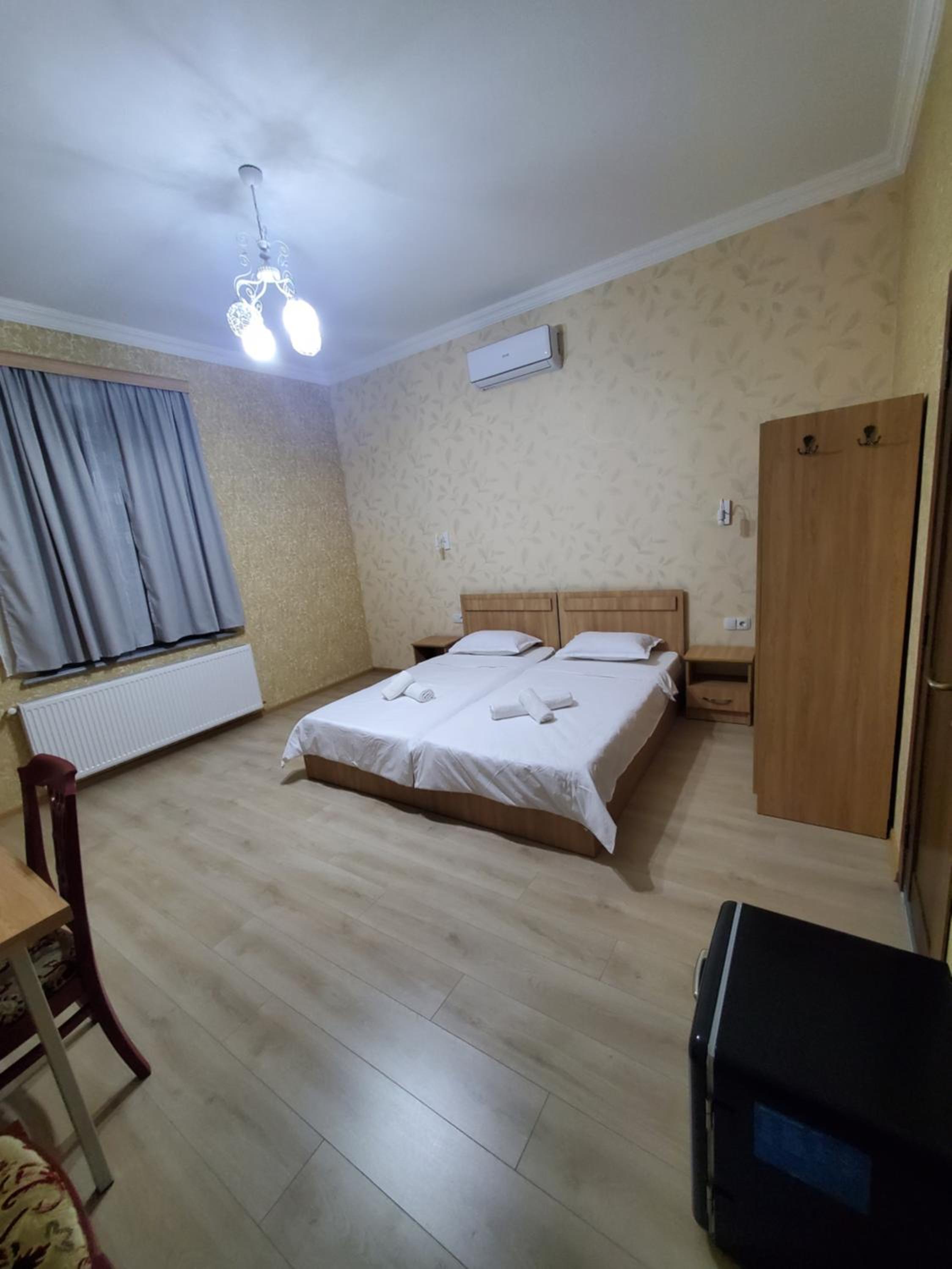Double or Twin Room with Private Bathroom photo 3