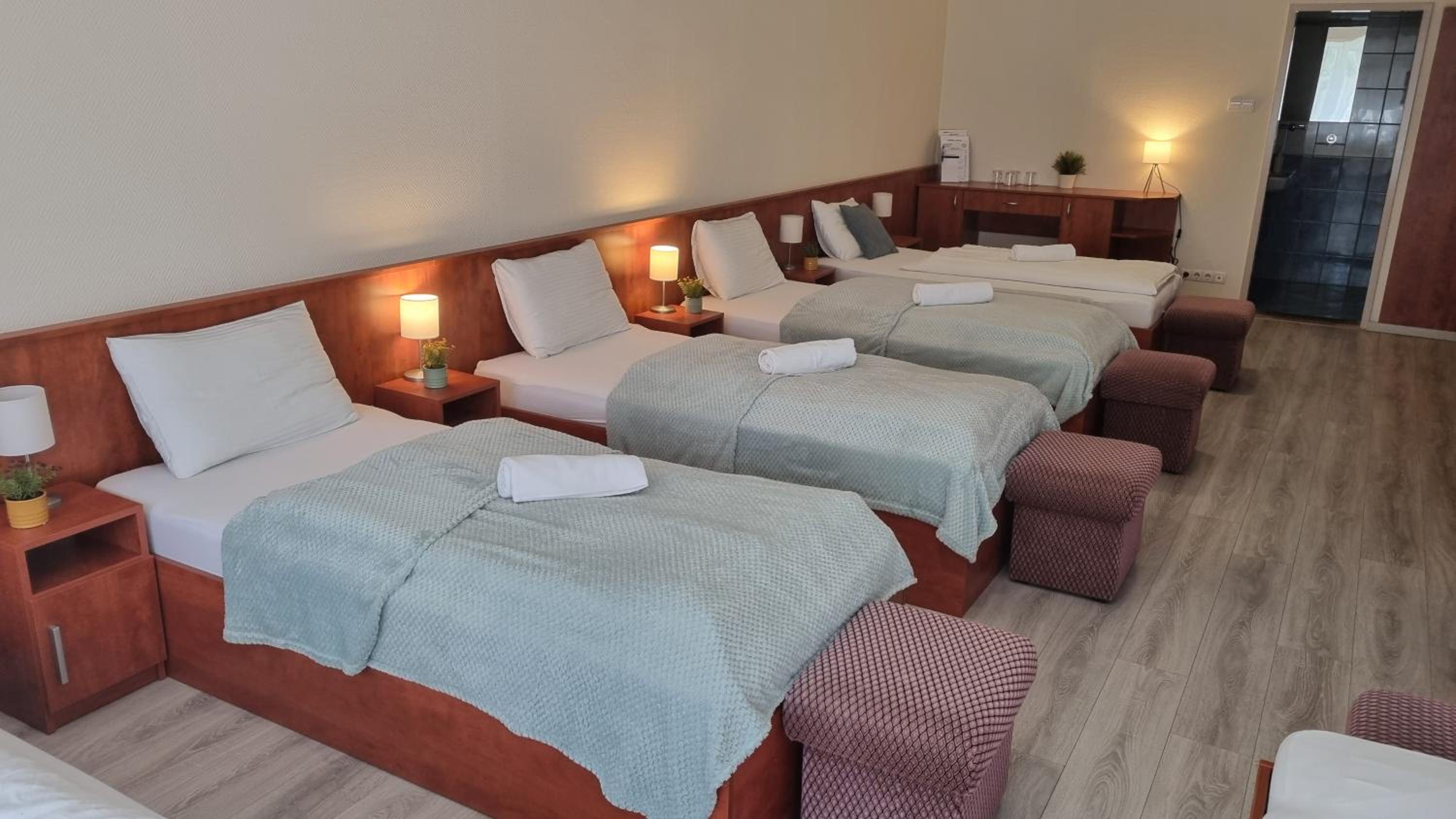 Sixtuple Room photo 1
