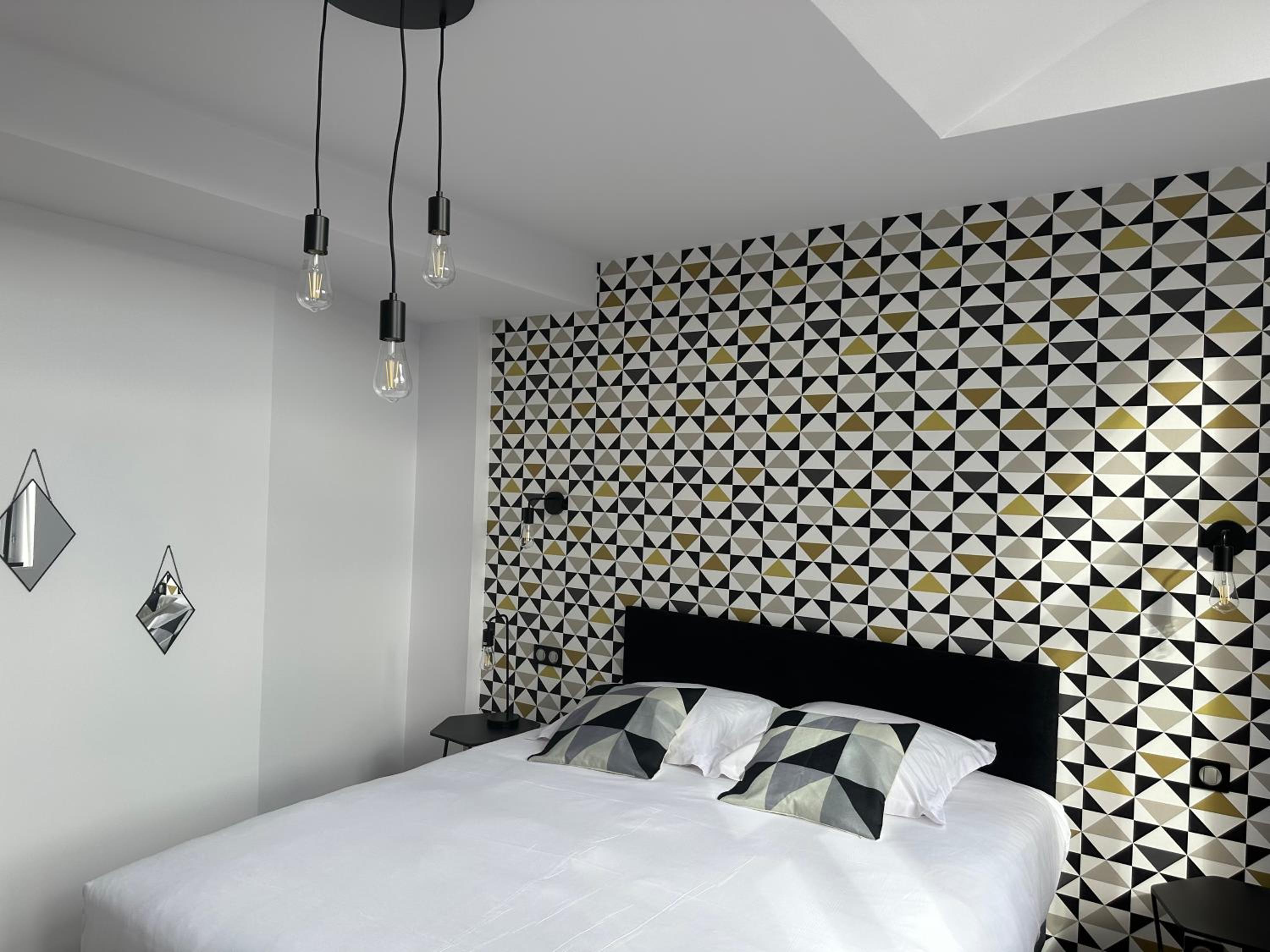 Deluxe Double Room - Photo 7