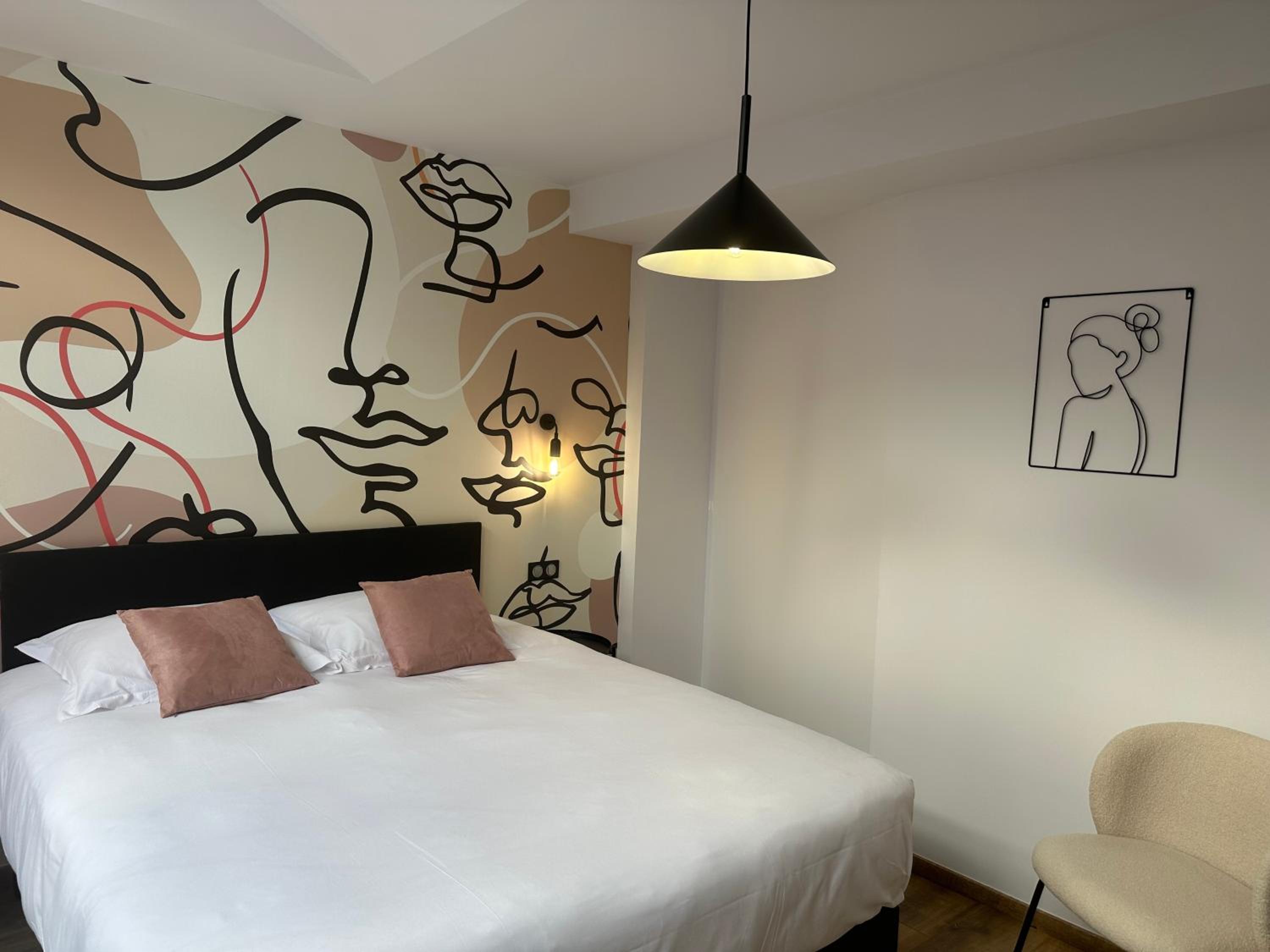Deluxe Double Room - Photo 4