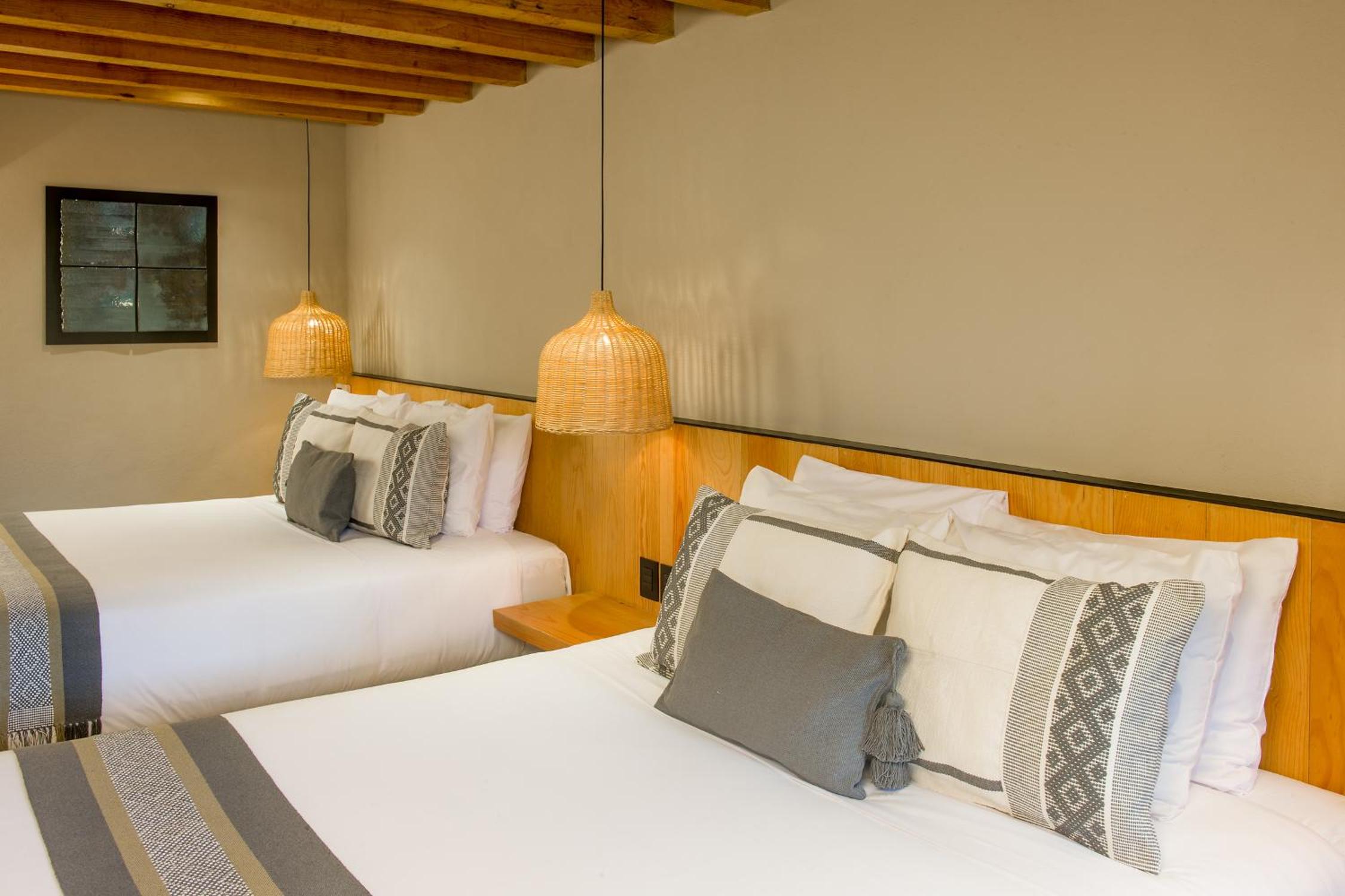 Twin Room with Pool View - Photo 1