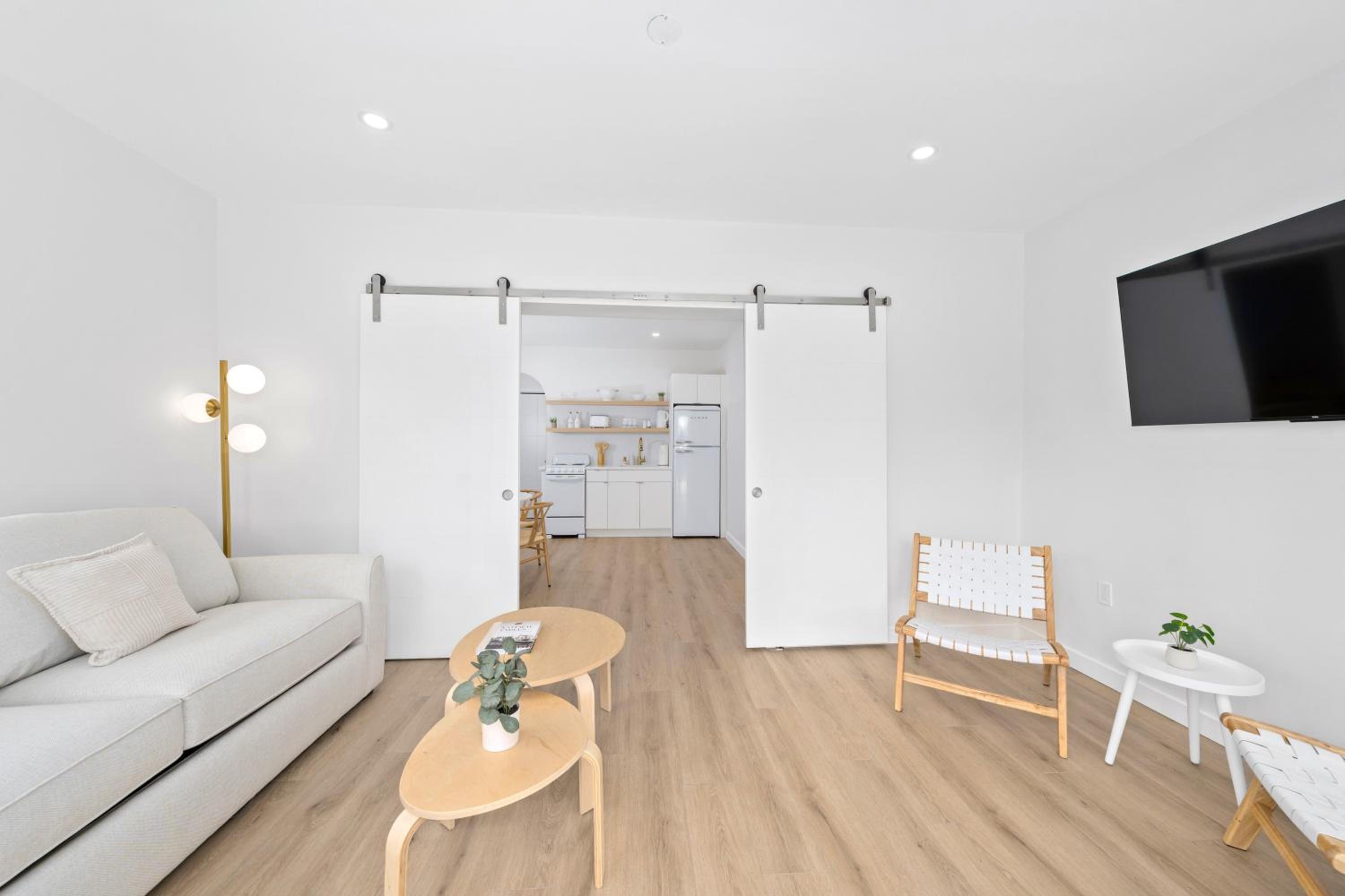 One-Bedroom Deluxe Apartment photo 1