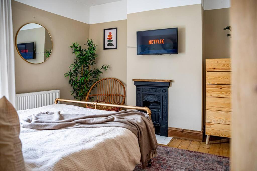 Three-Bedroom House photo 1