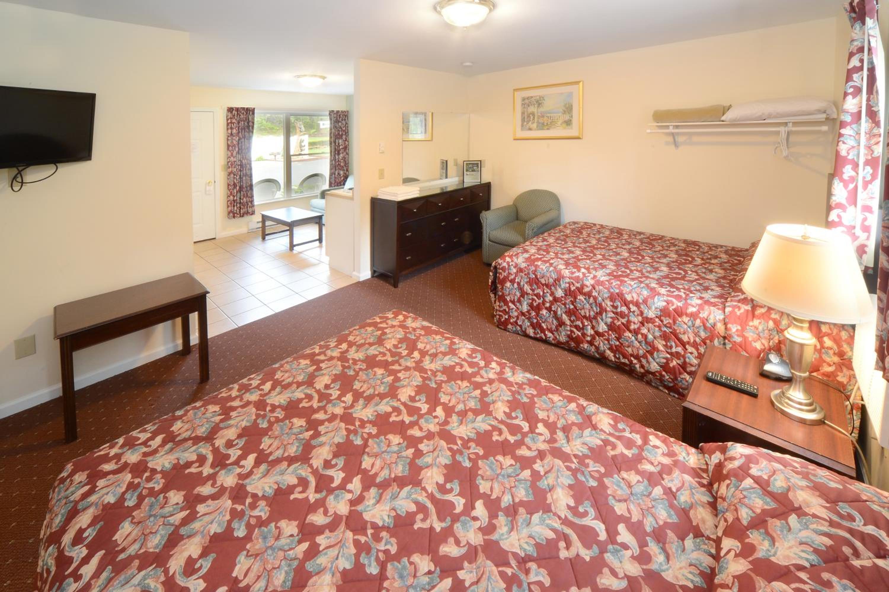 Suite with Kitchen - Photo 3