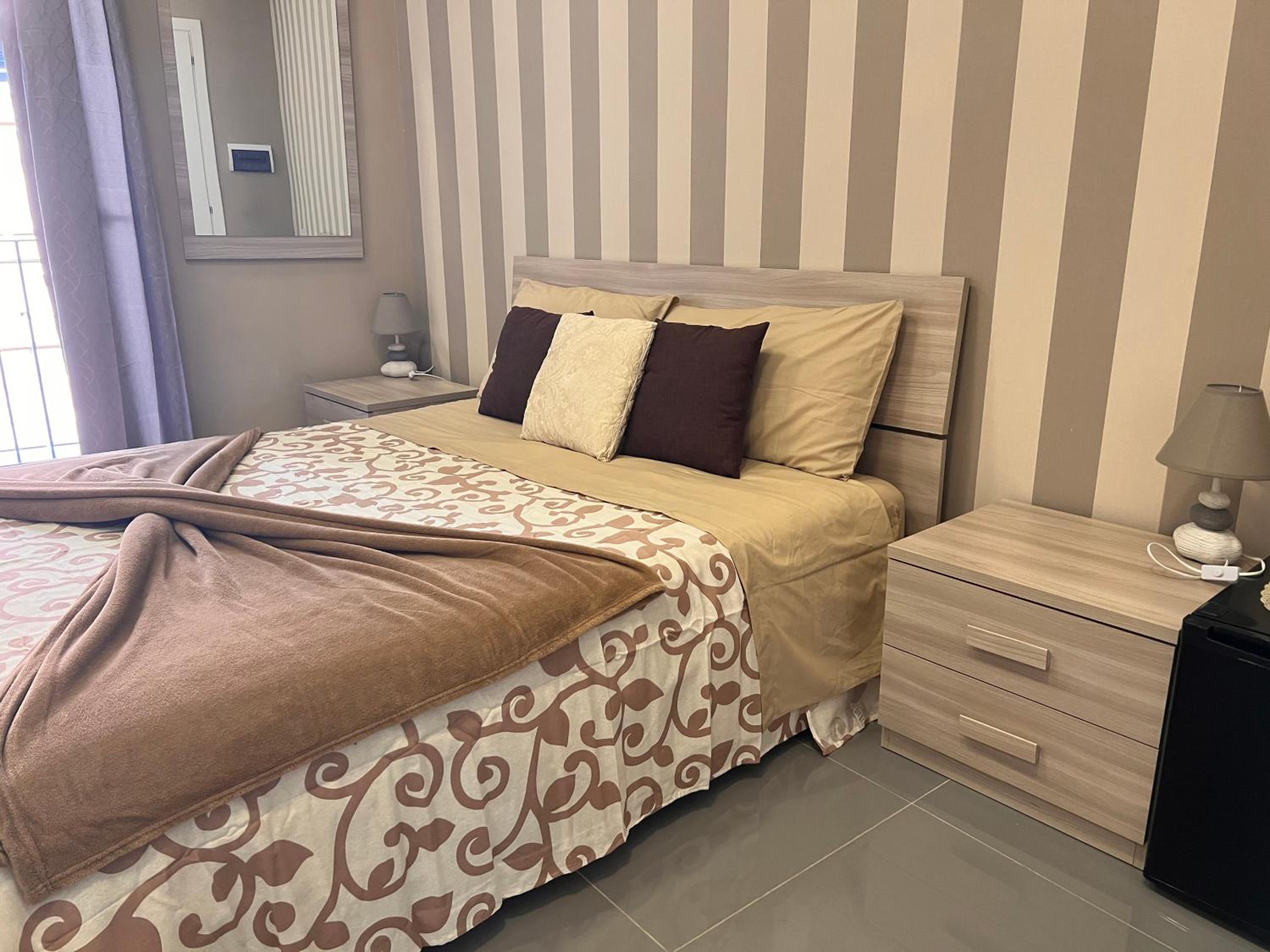 Double Room with Private Bathroom