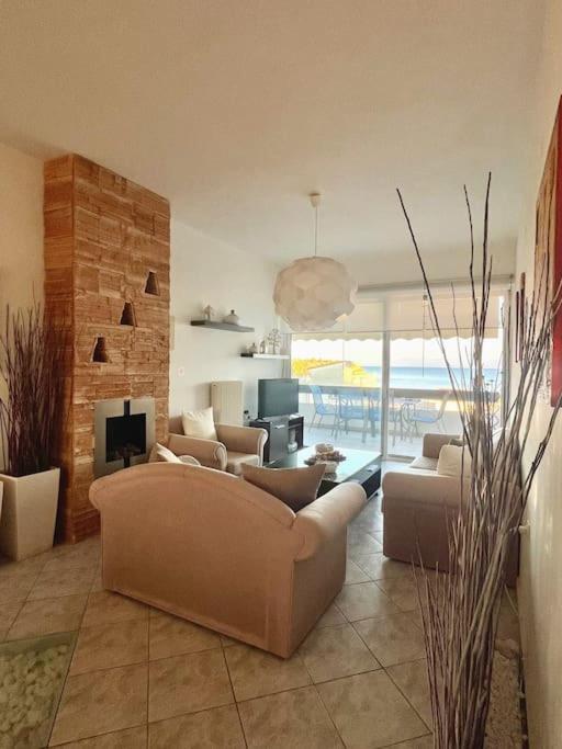 Three-Bedroom Apartment photo 1