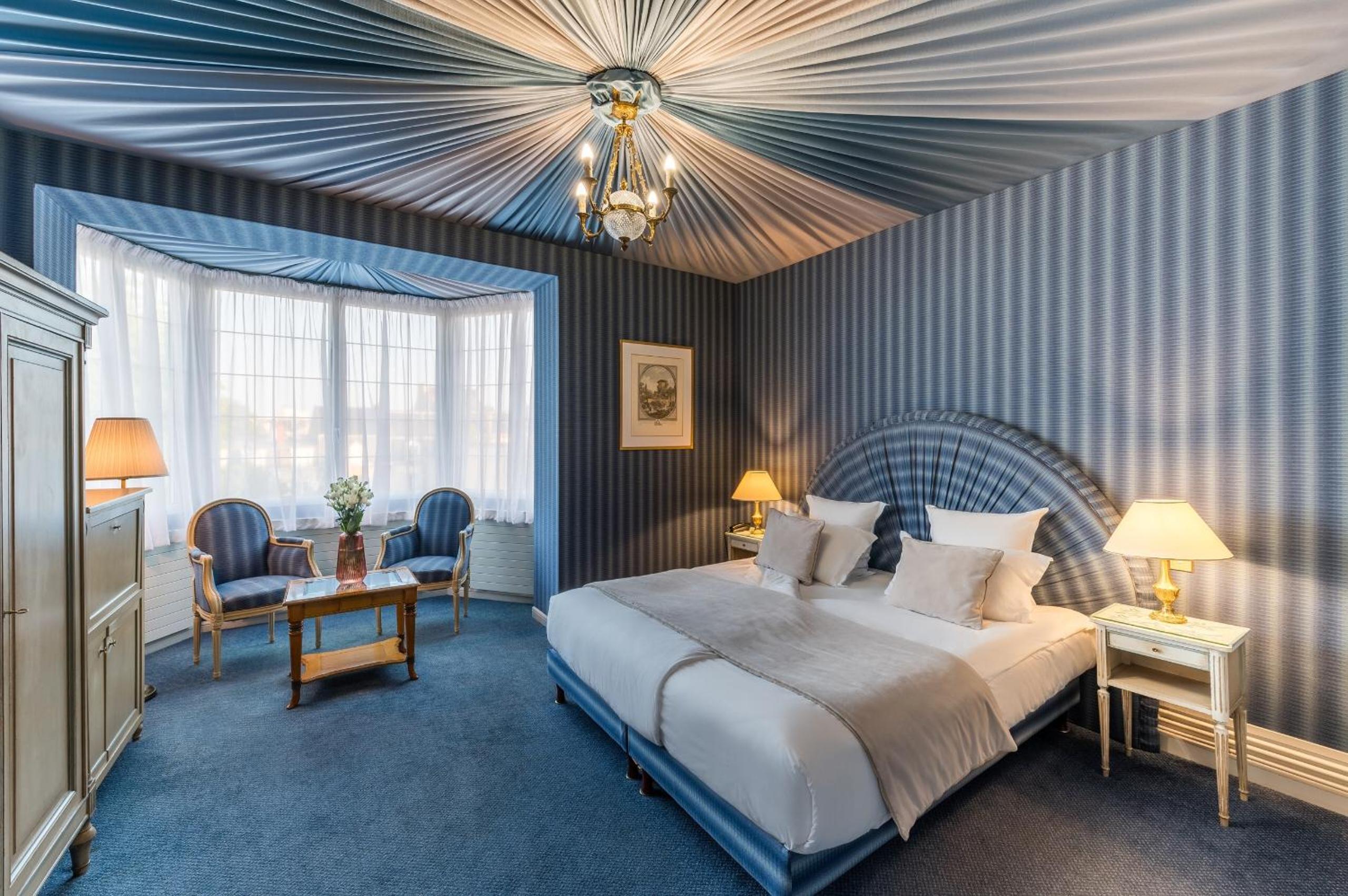 Deluxe Twin Room photo 2