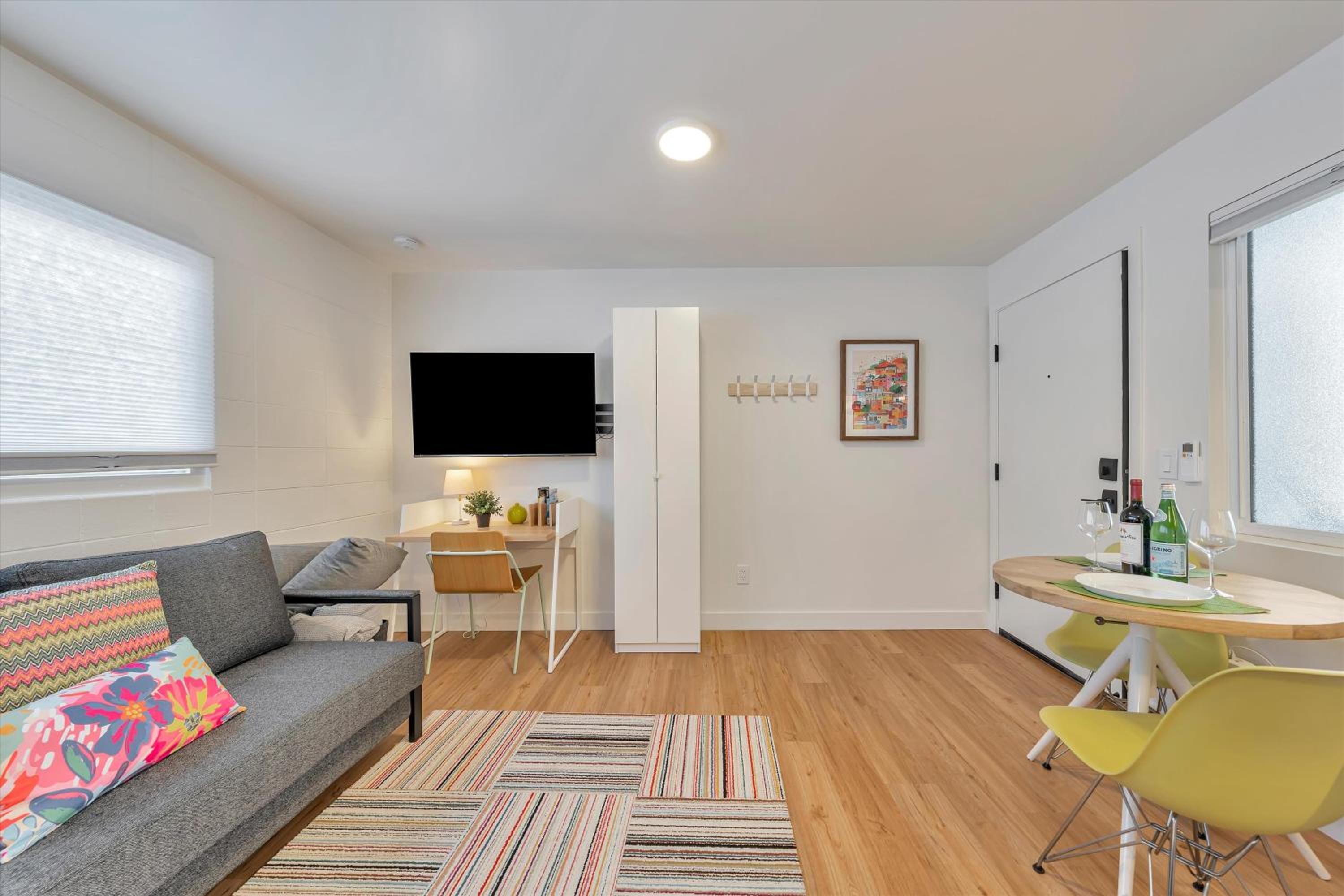 King Studio with Sofa Bed photo 1